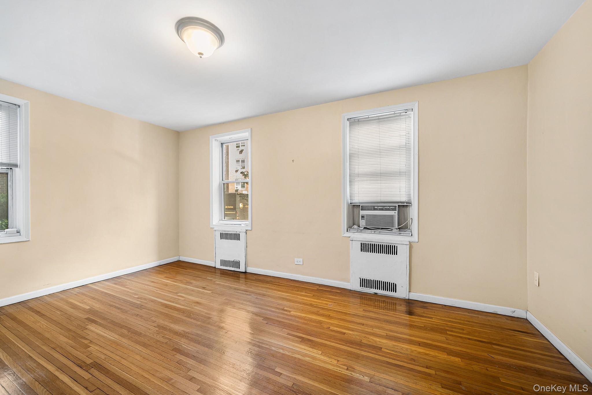 #11 photo, 65-74 Saunders Street, Rego Park , NY 11374