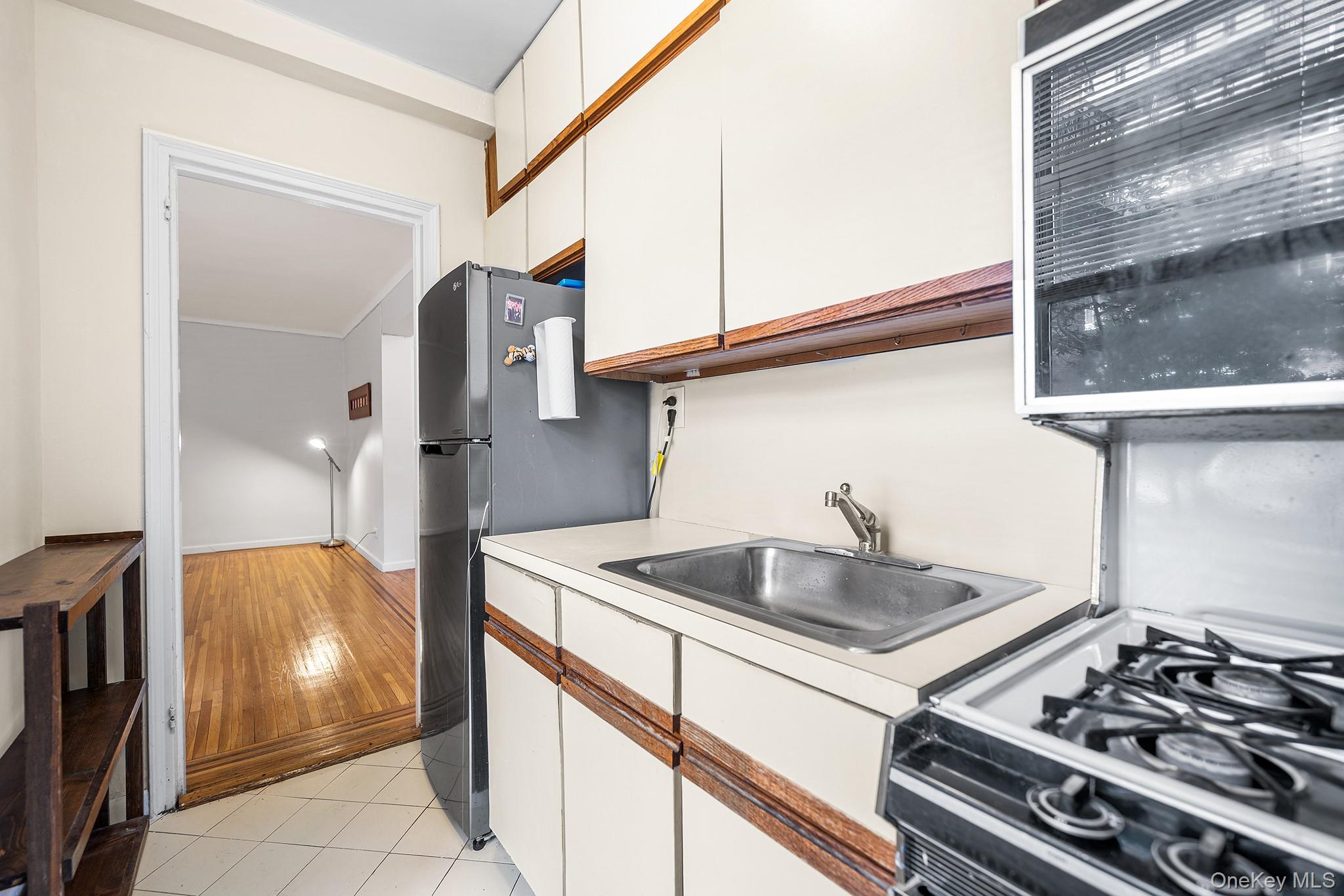 #8 photo, 65-74 Saunders Street, Rego Park , NY 11374