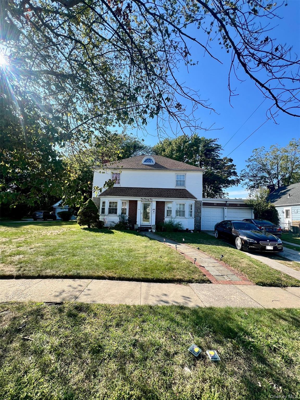 #2 photo, 122 Rockaway Parkway, Valley Stream , NY 11580