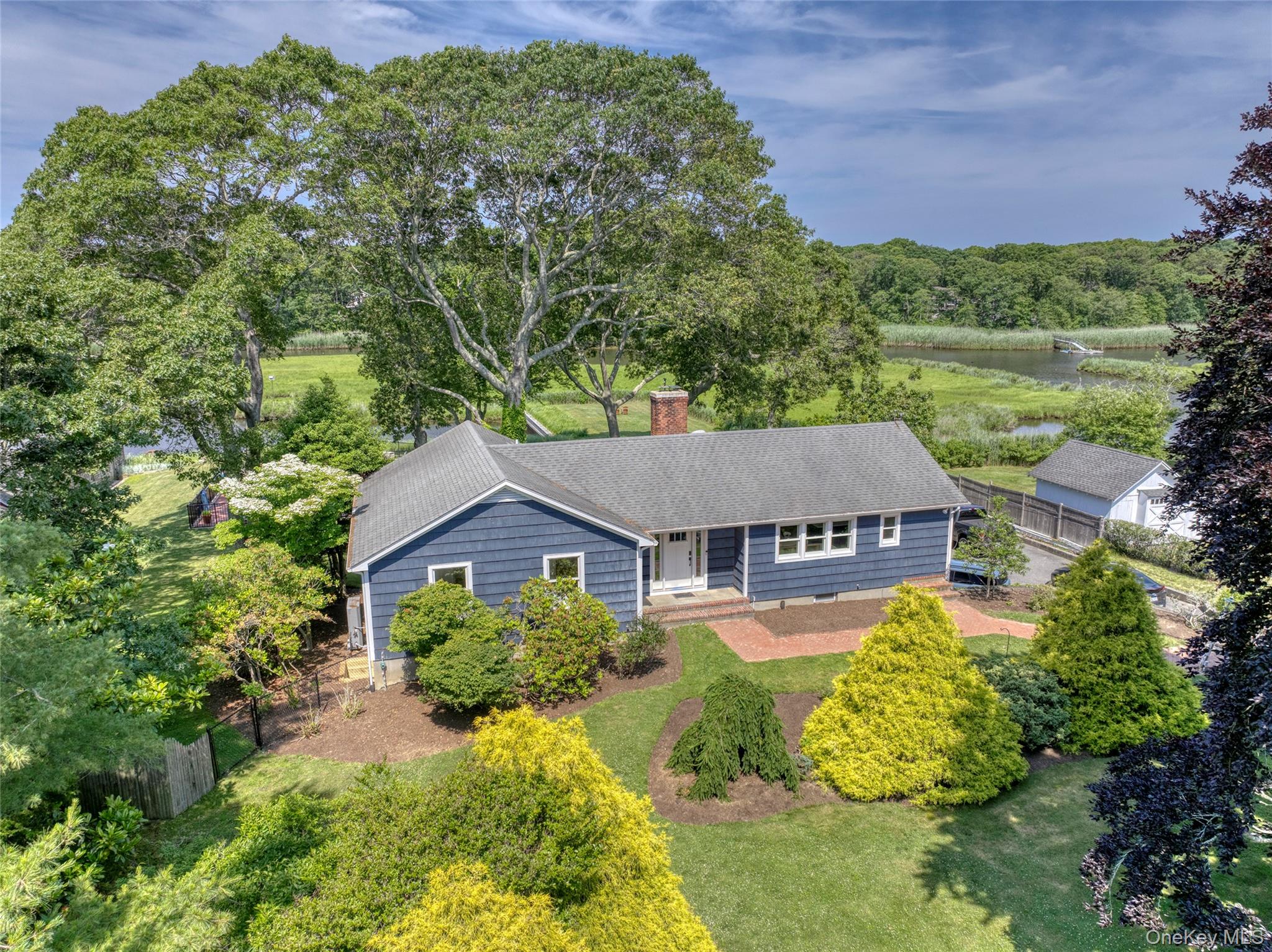 #1 photo, 3 Bishop Avenue, Westhampton , NY 11977