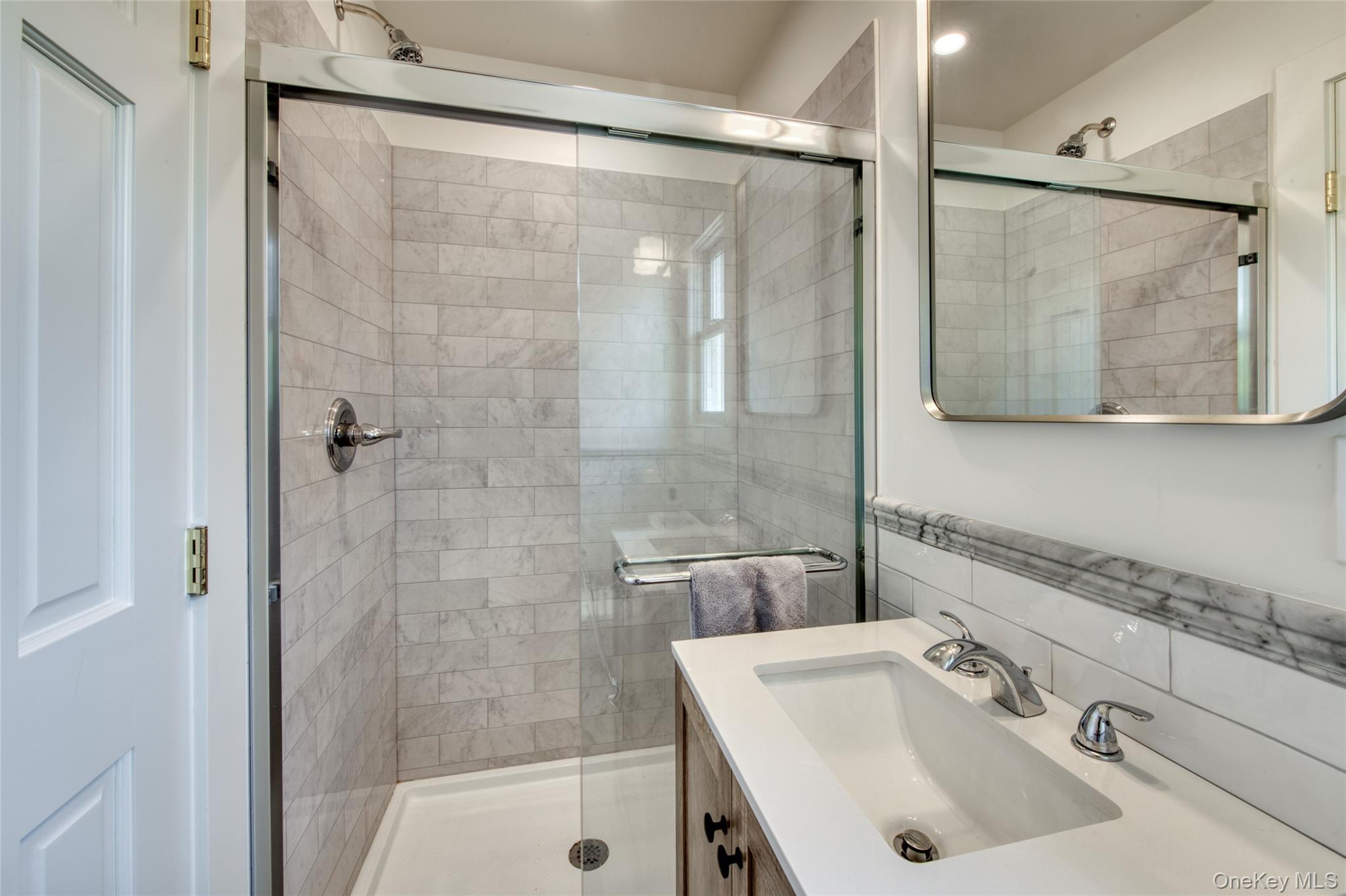 #9 photo, 3 Bishop Avenue, Westhampton , NY 11977