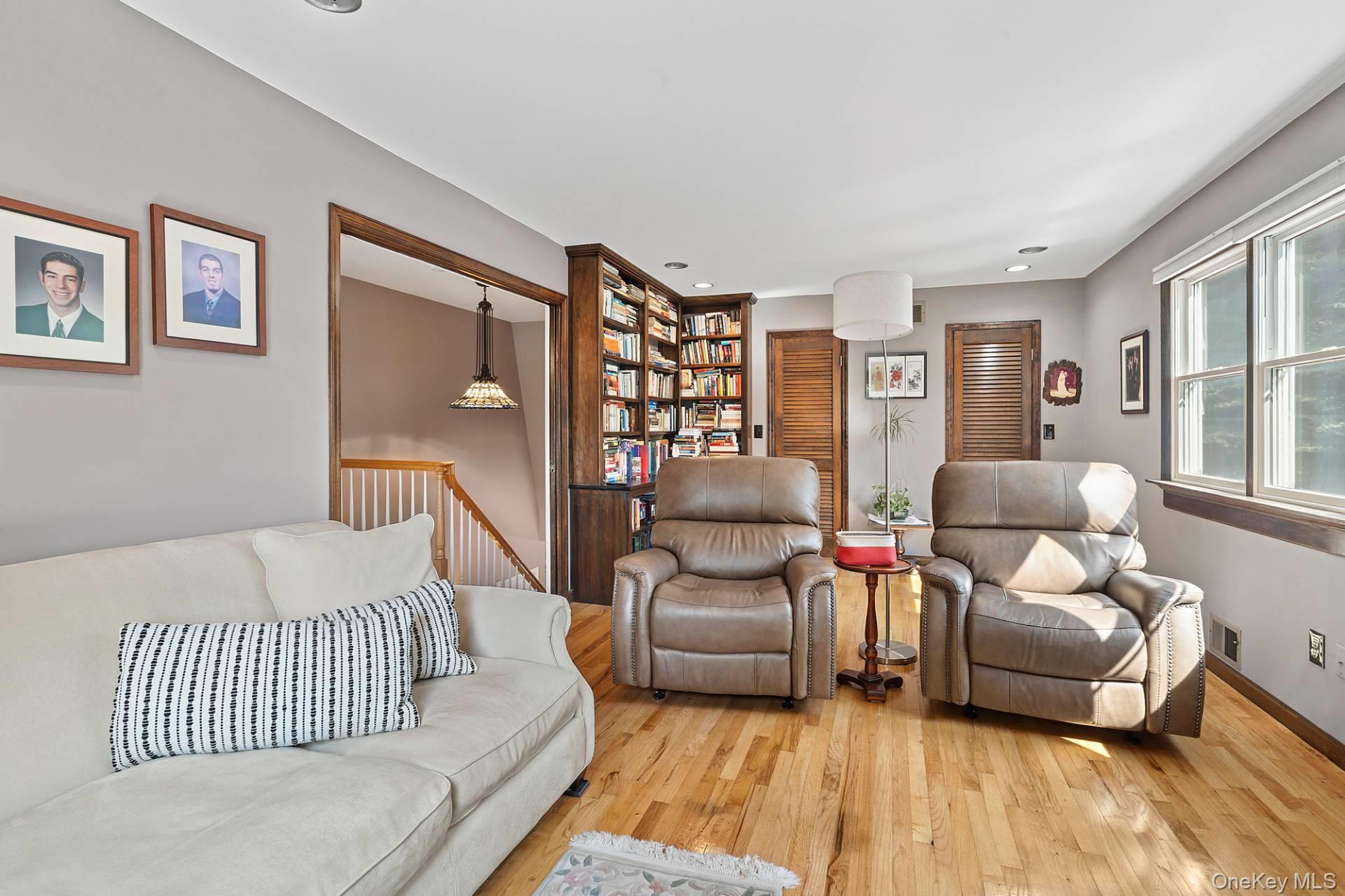 #13 photo, 28 Plain View Drive, サフォーク郡 Wading River , NY 11792