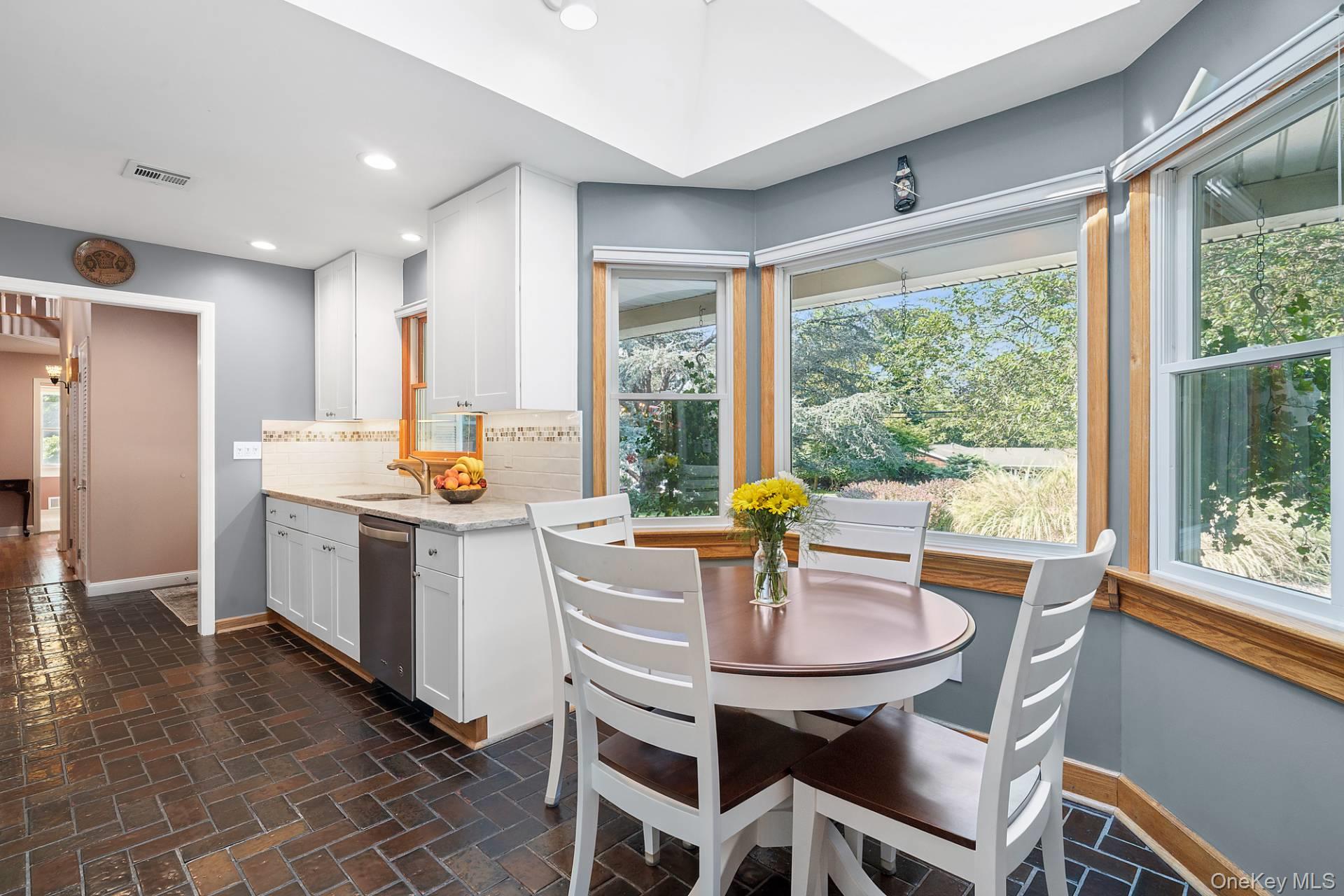 #3 photo, 28 Plain View Drive, サフォーク郡 Wading River , NY 11792