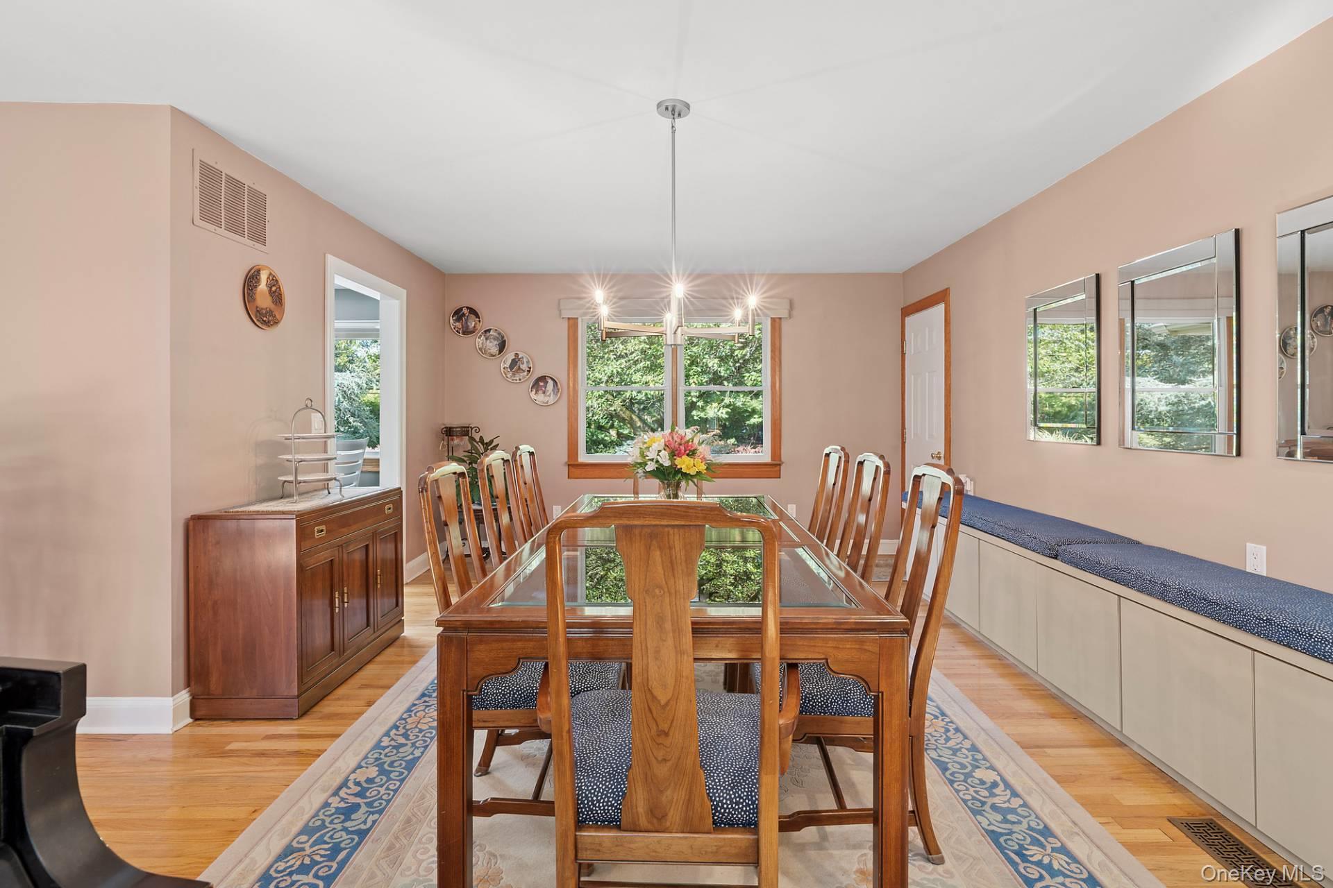 #4 photo, 28 Plain View Drive, サフォーク郡 Wading River , NY 11792