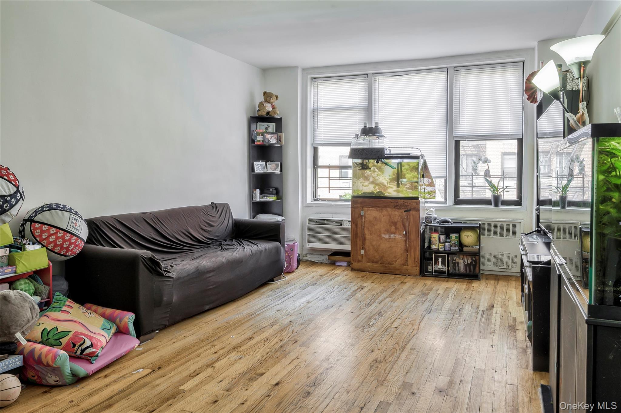 #8 photo, 83-30 Vietor Avenue, East Elmhurst , NY 11373