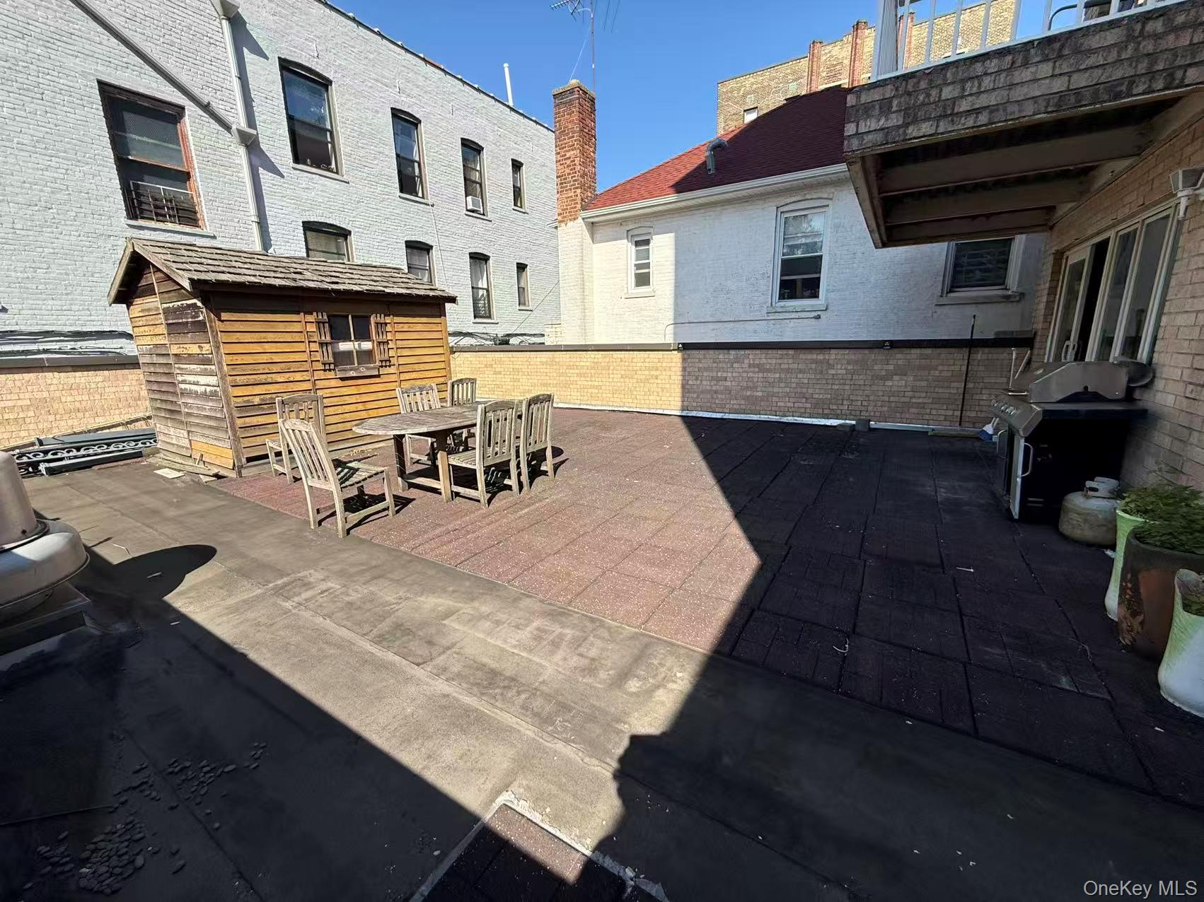 #15 photo, 339 Ave P, ブルックリン区 Brooklyn , NY 11204