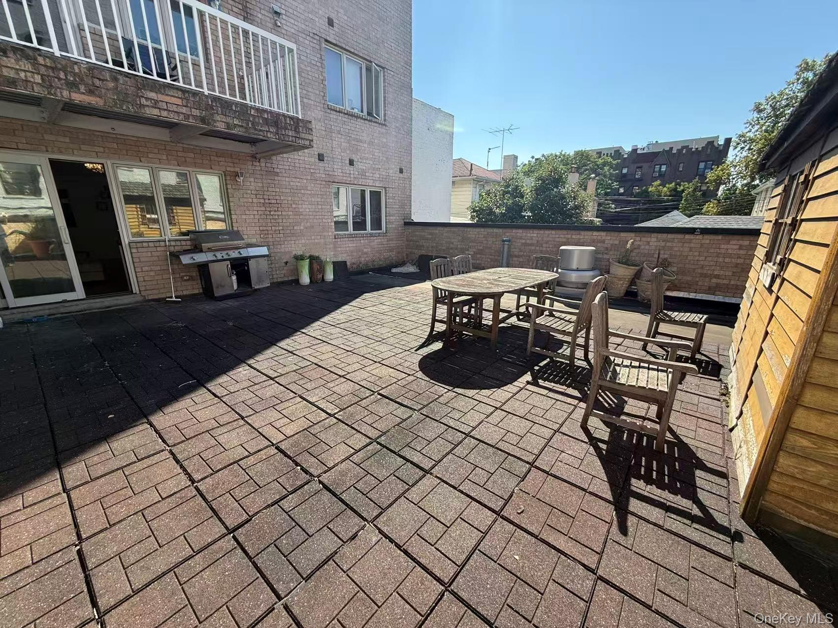 #16 photo, 339 Ave P, ブルックリン区 Brooklyn , NY 11204