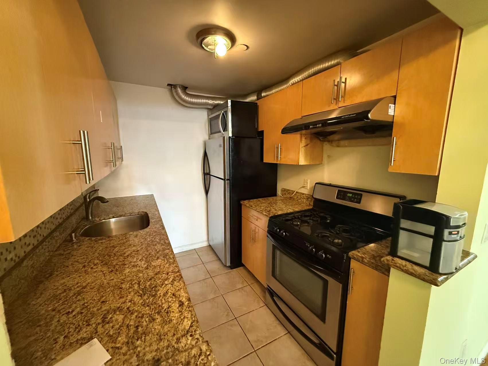 #7 photo, 339 Ave P, ブルックリン区 Brooklyn , NY 11204