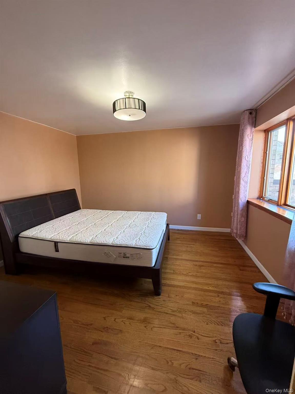 #8 photo, 339 Ave P, ブルックリン区 Brooklyn , NY 11204