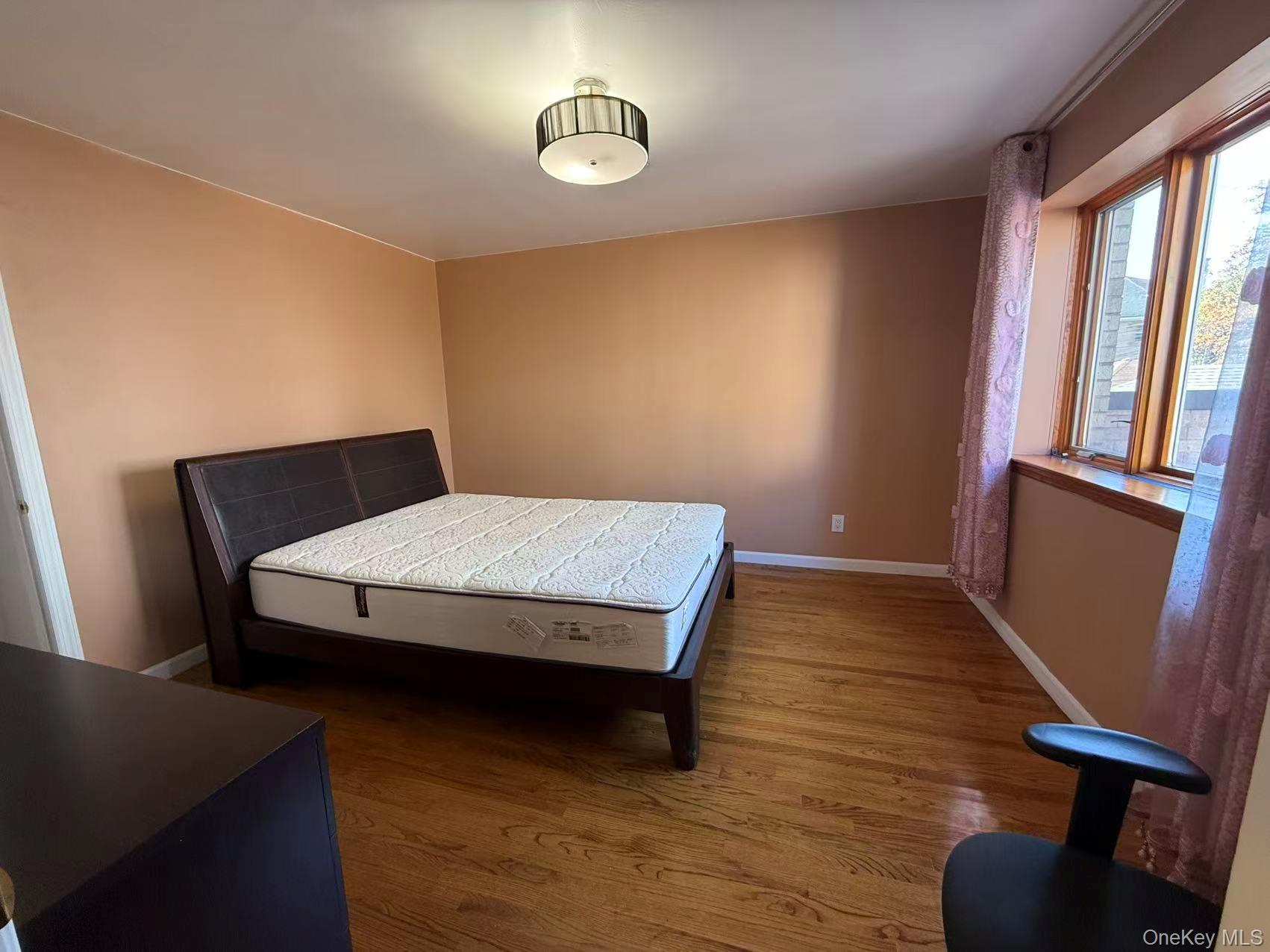 #9 photo, 339 Ave P, ブルックリン区 Brooklyn , NY 11204