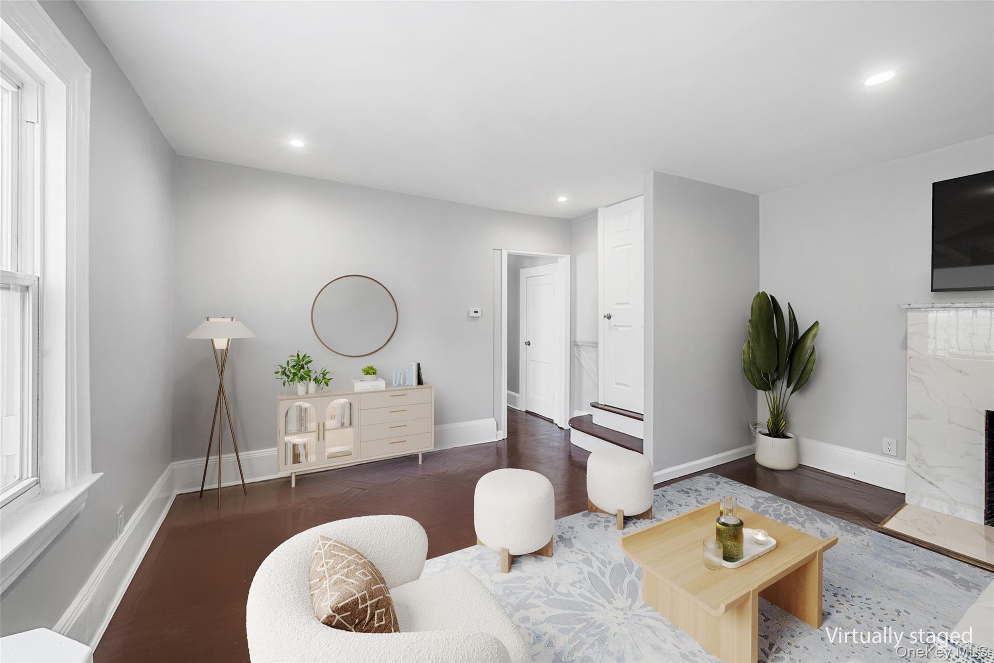 #7 photo, 15044 87th Road, Briarwood , NY 11432