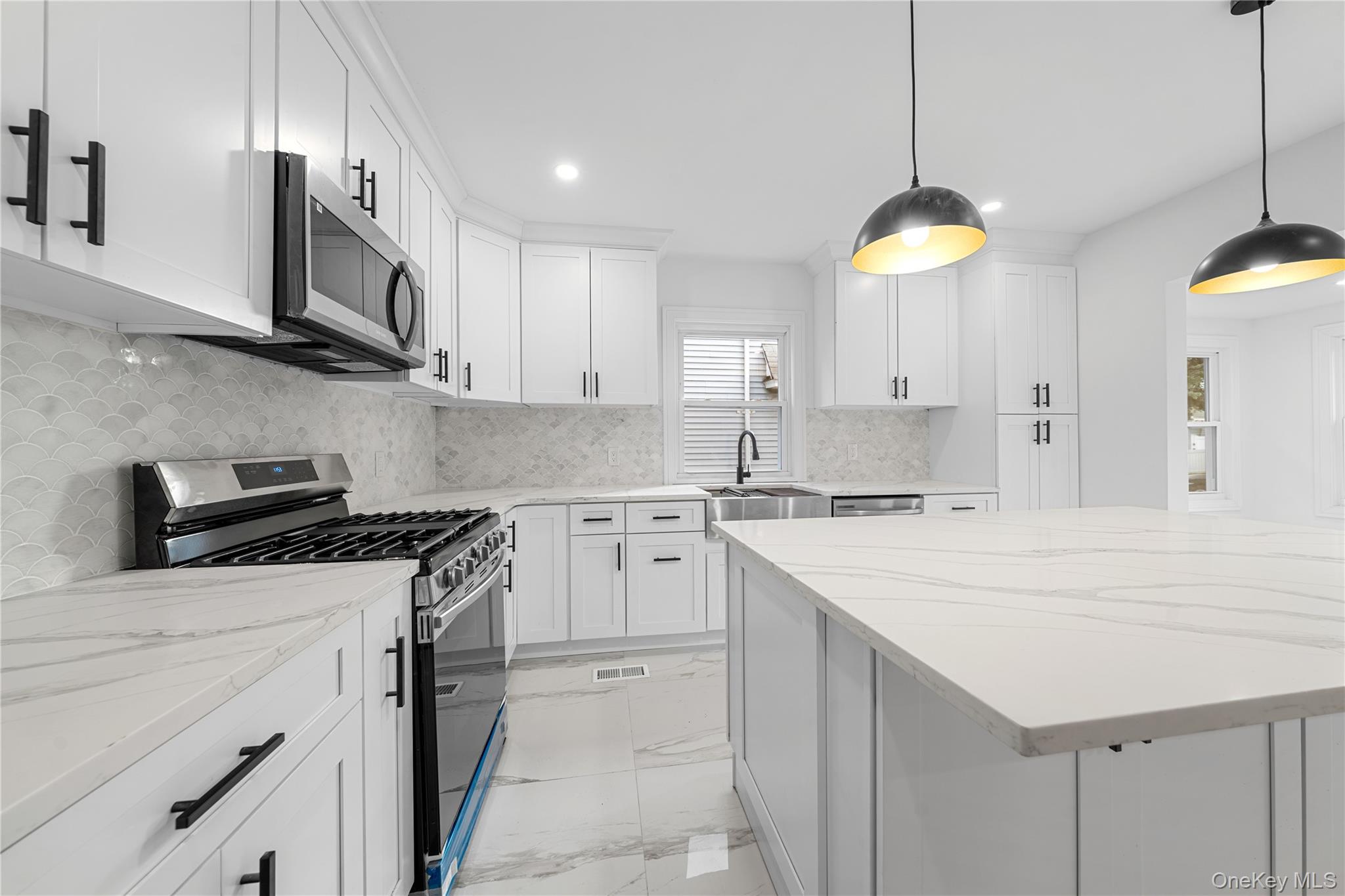 #7 photo, 244 Brown Avenue, Hempstead , NY 11550