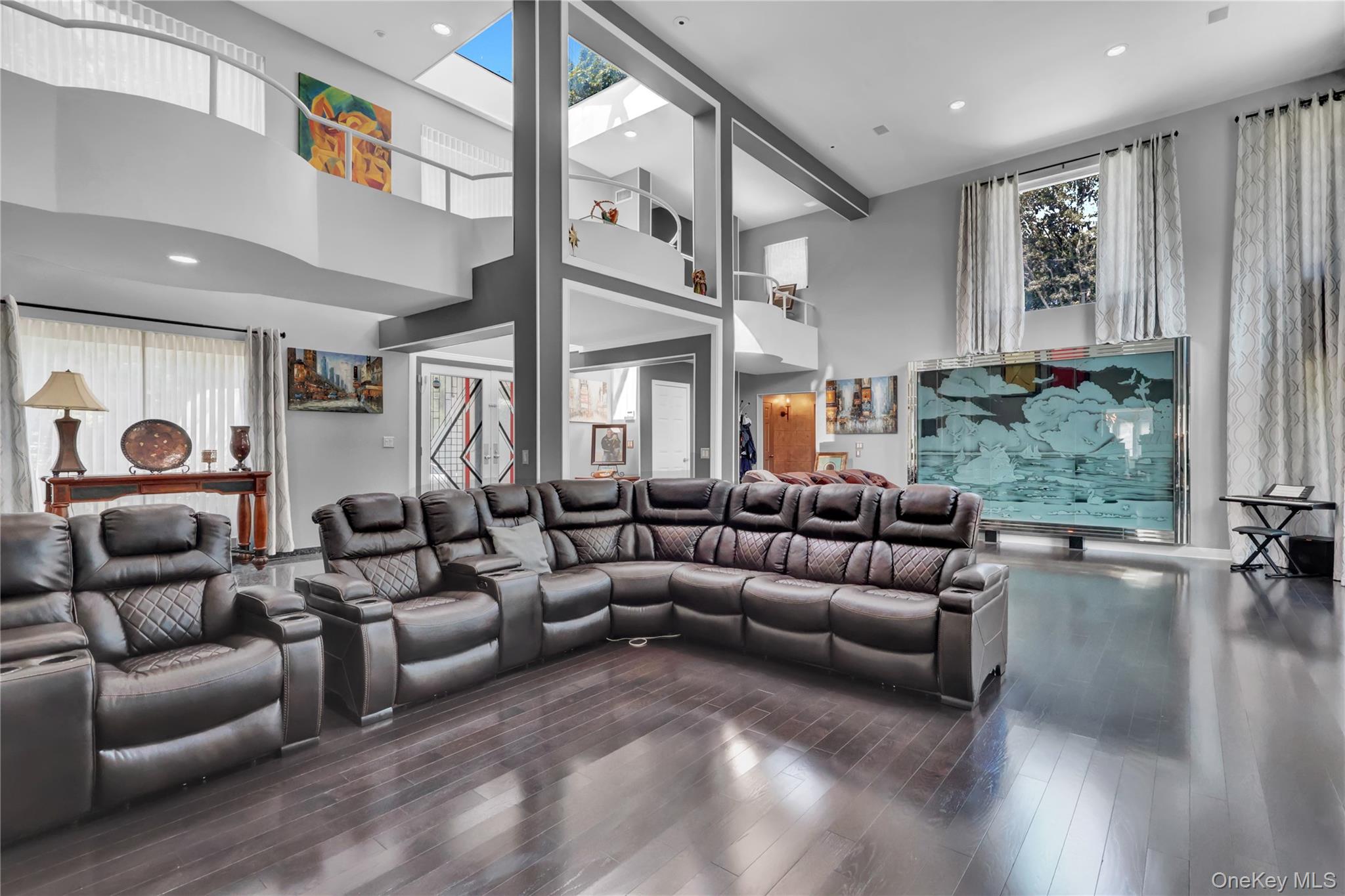 #14 photo, 83 Cliff Road, Port Jefferson , NY 11777