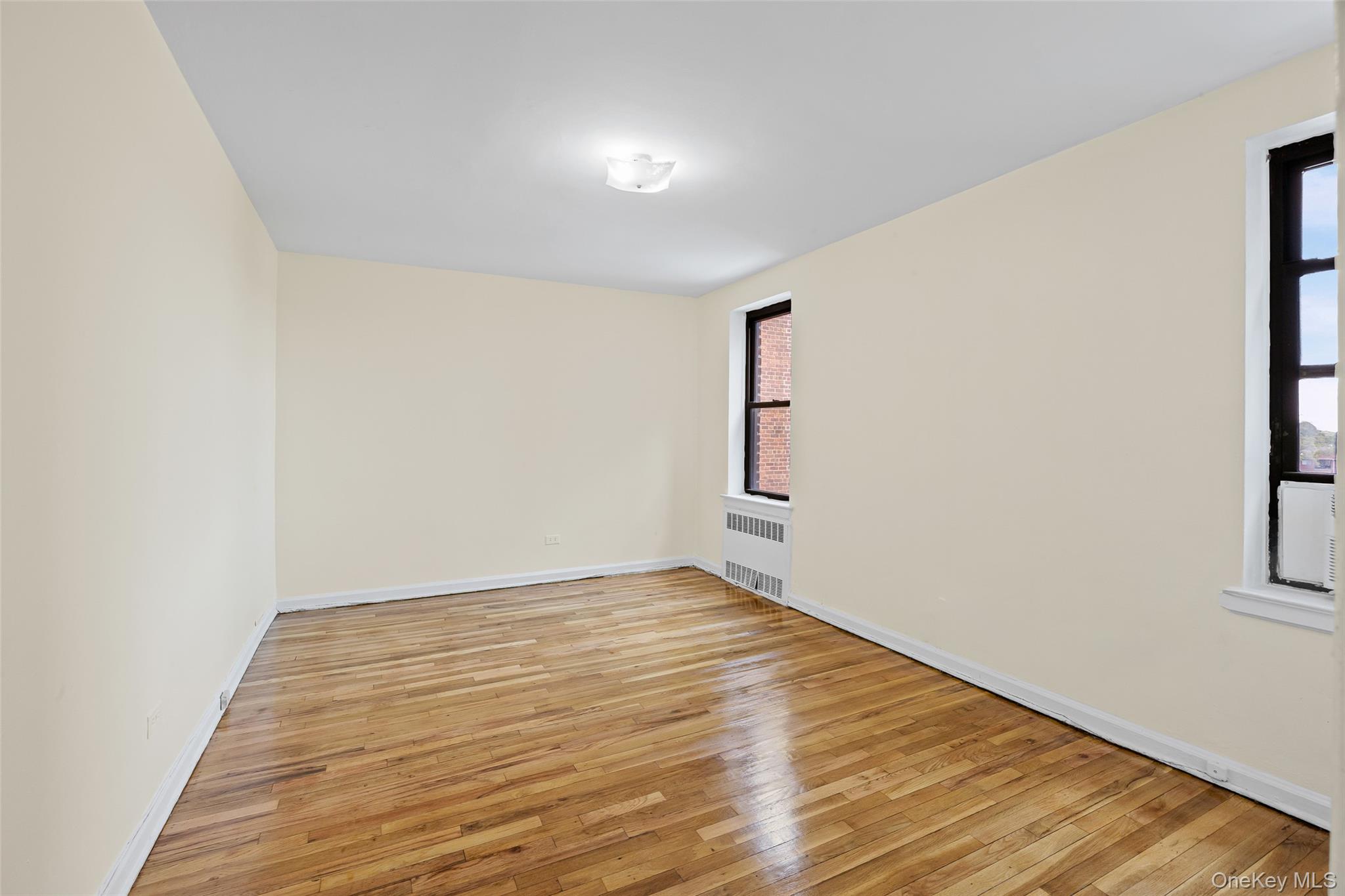 #19 photo, 65-39 108th Street, Forest Hills , NY 11375