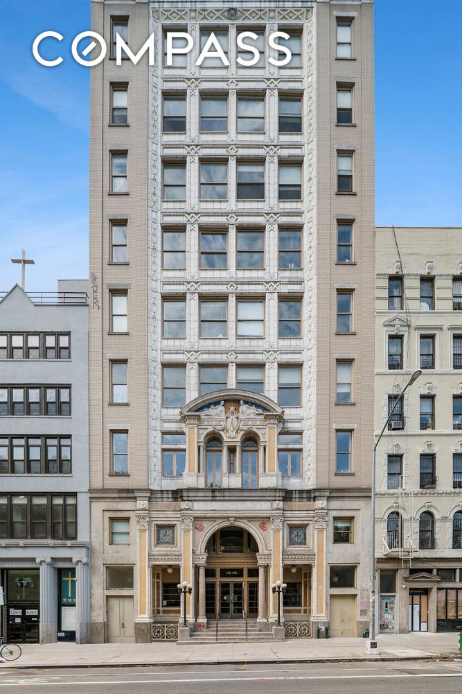 #7 photo, 175 E Broadway, Two Bridges , NY 10002