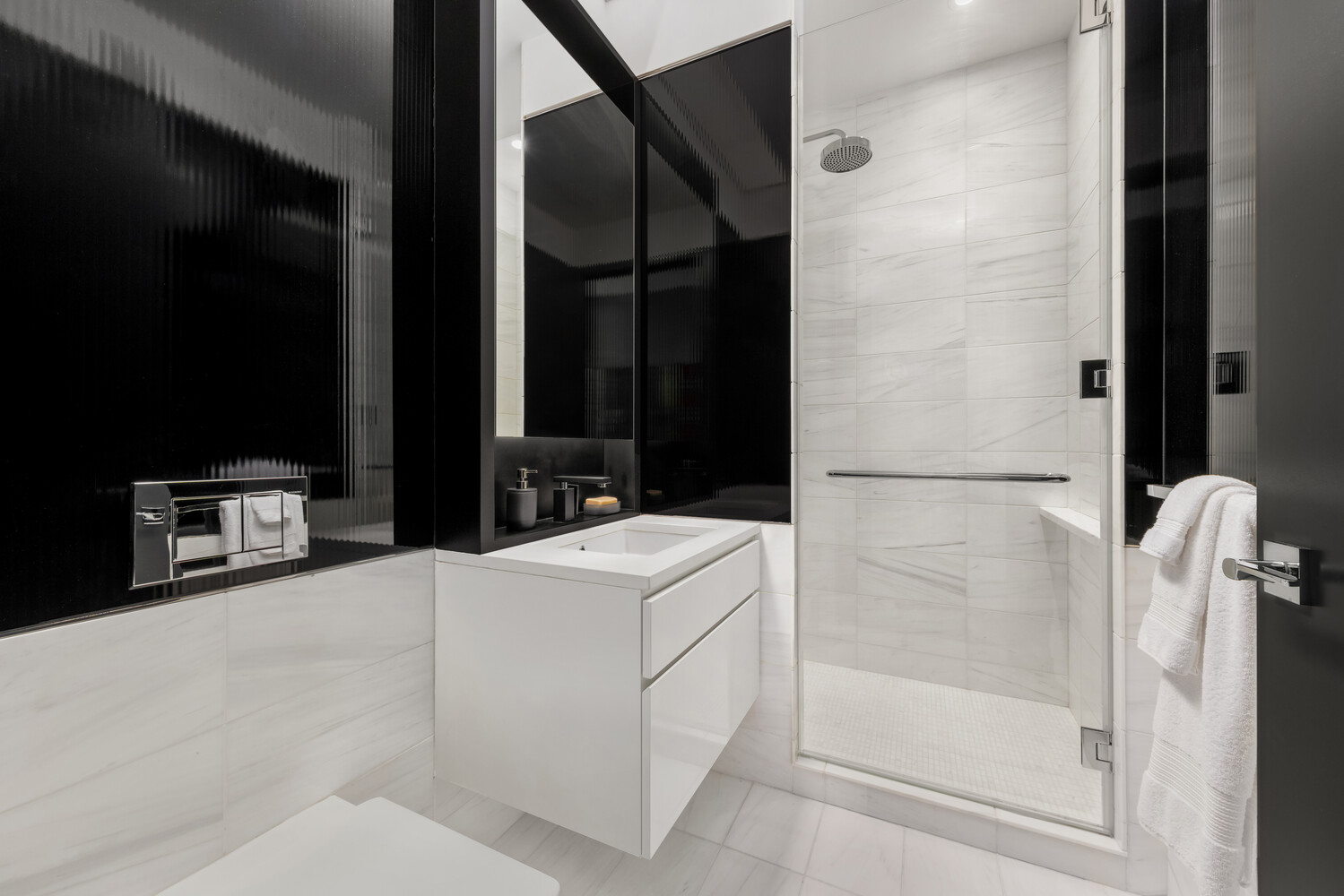 #13 photo, 157 W 57TH Street, マンハッタン Central Park South , NY 10019