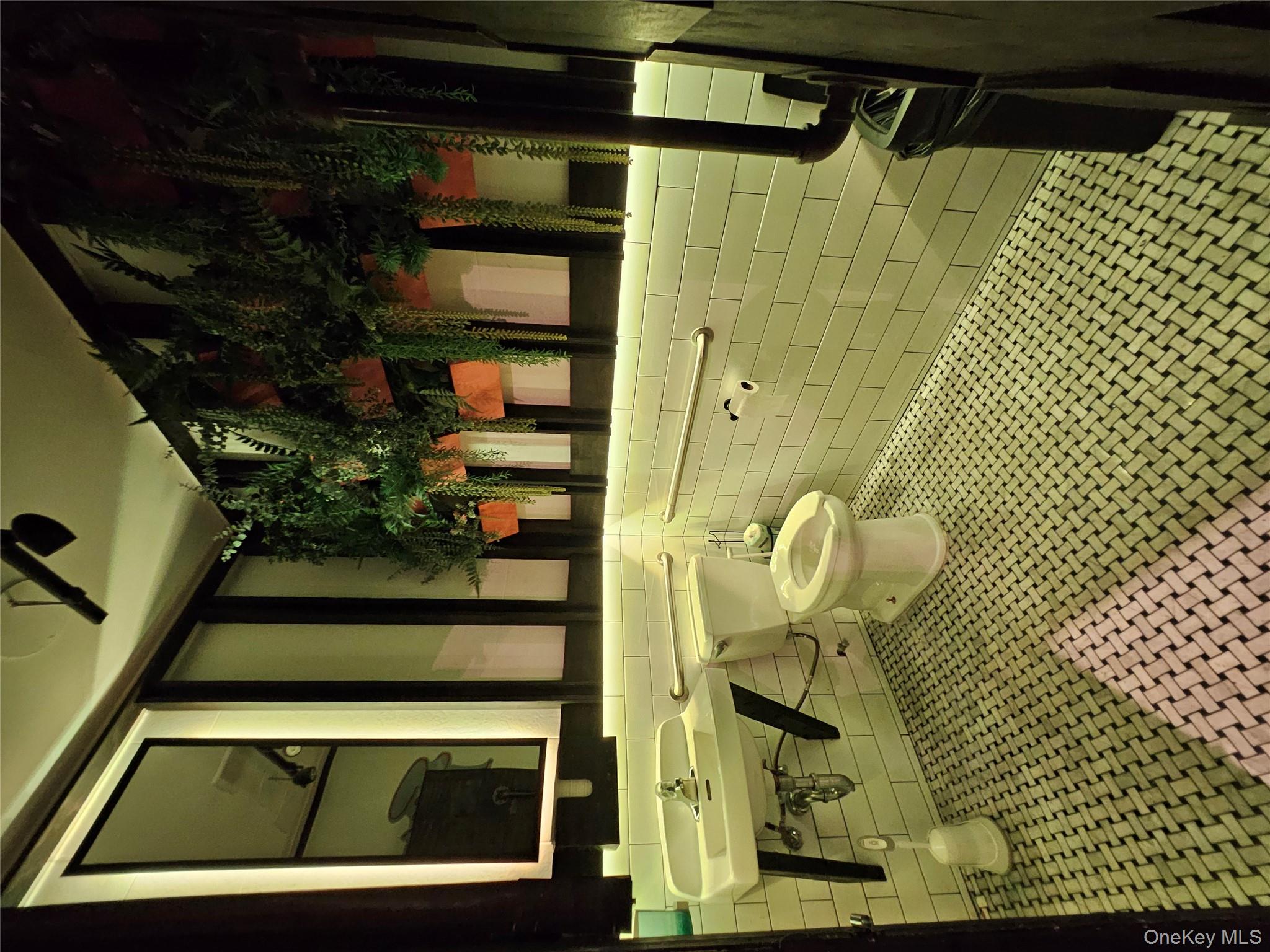 #10 photo, 368 Dogwood Avenue, Franklin Square , NY 11010