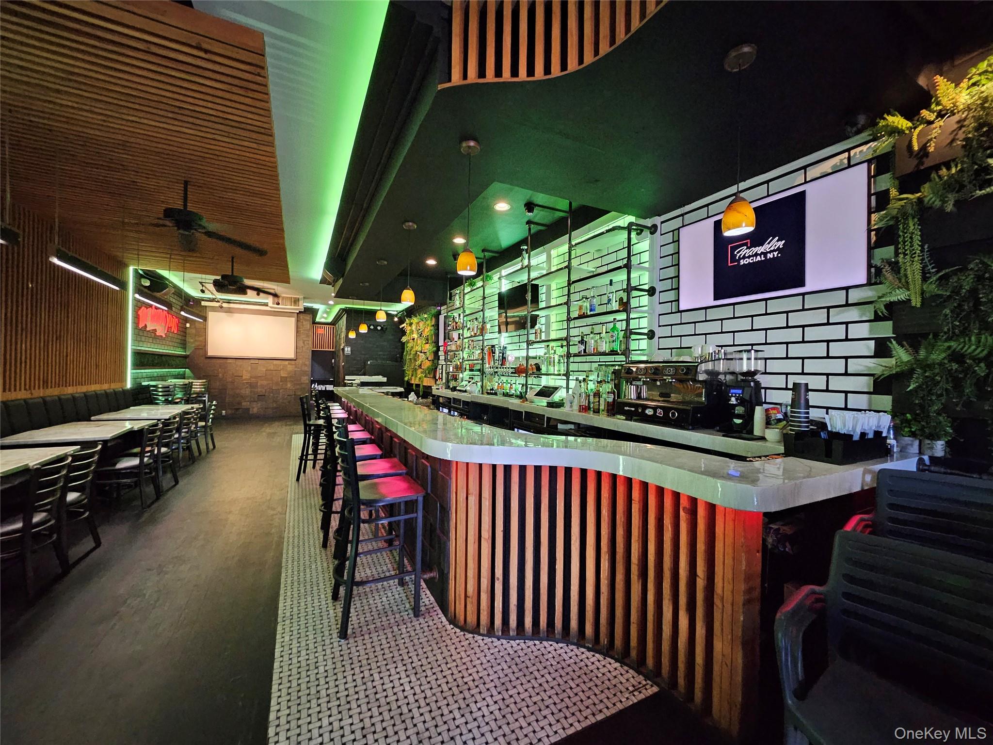 #7 photo, 368 Dogwood Avenue, Franklin Square , NY 11010