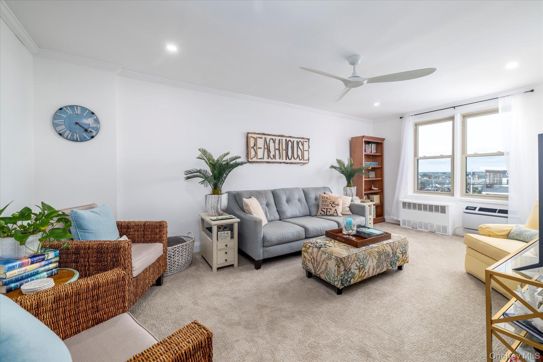 #1 photo, 560 W Broadway, ナッソー郡 Long Beach , NY 11561