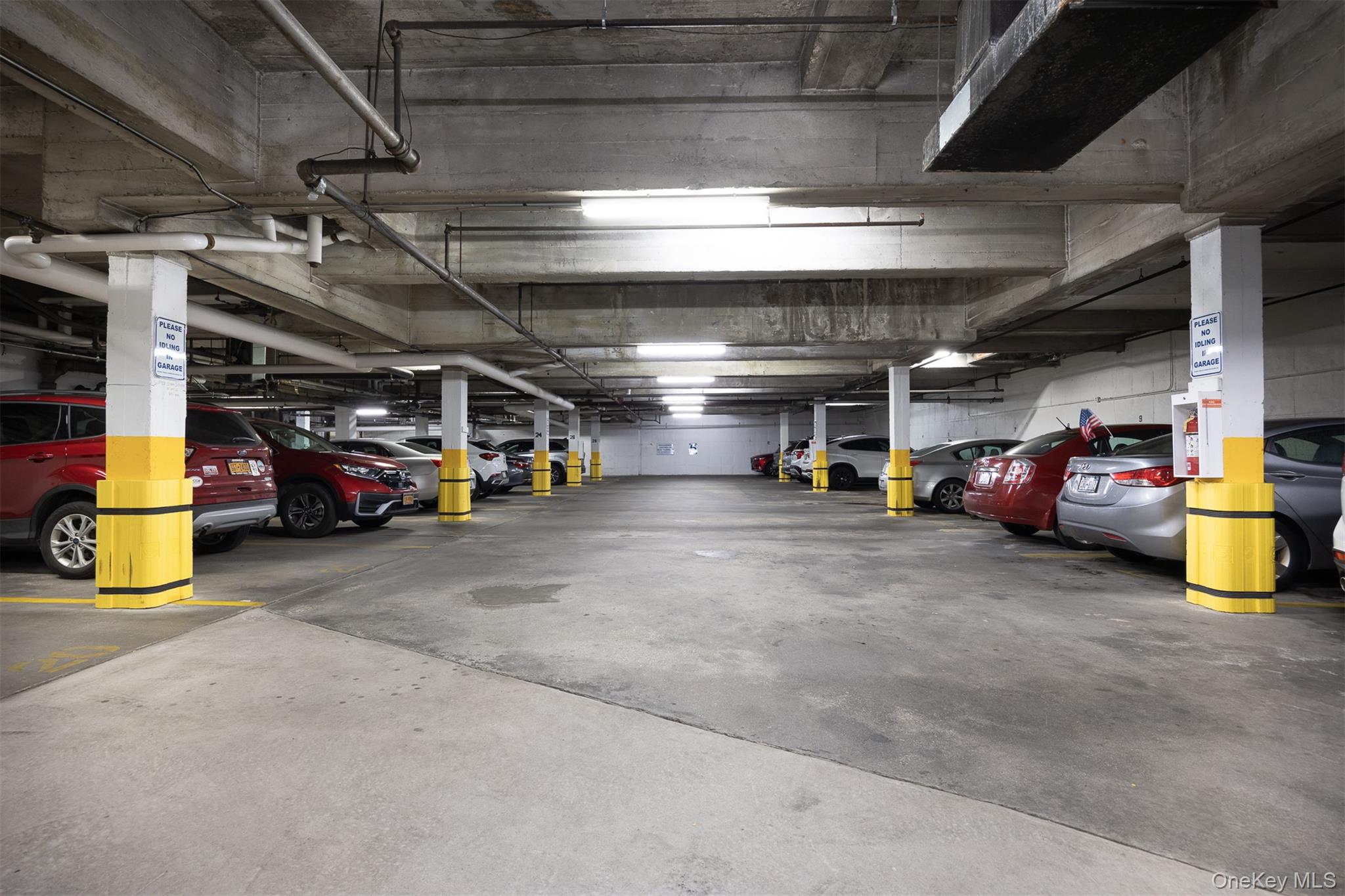 #20 photo, 560 W Broadway, ナッソー郡 Long Beach , NY 11561