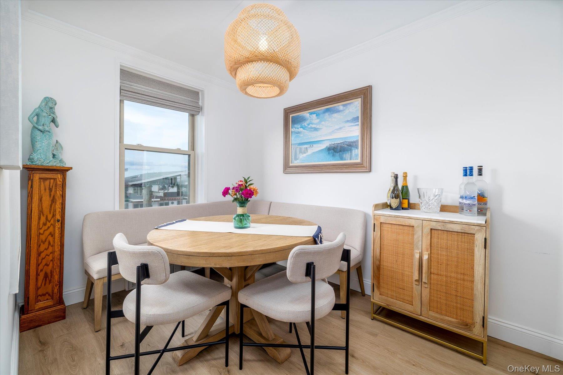 #4 photo, 560 W Broadway, ナッソー郡 Long Beach , NY 11561