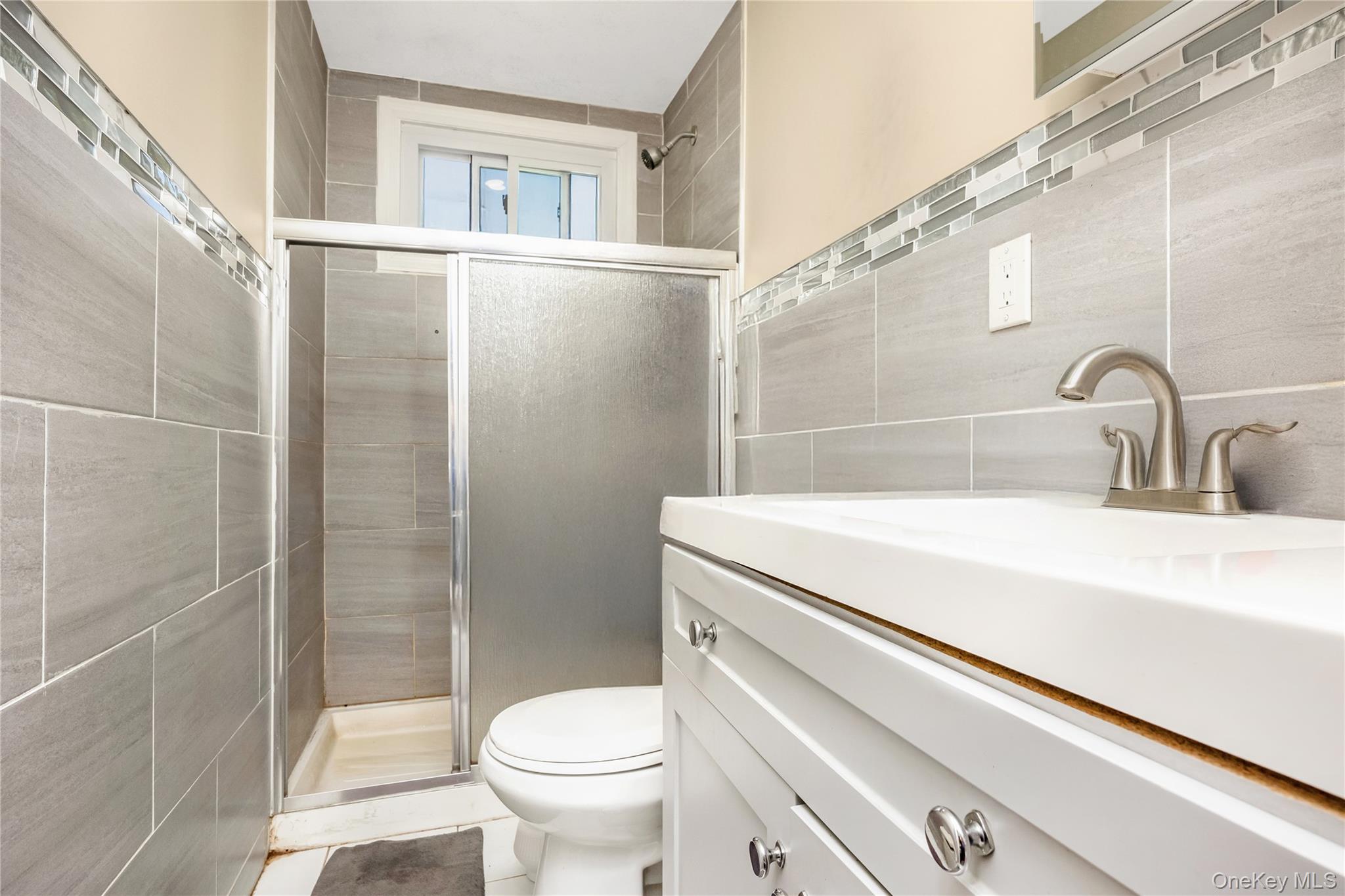 #12 photo, 10218 216th Street, Queens Village , NY 11429