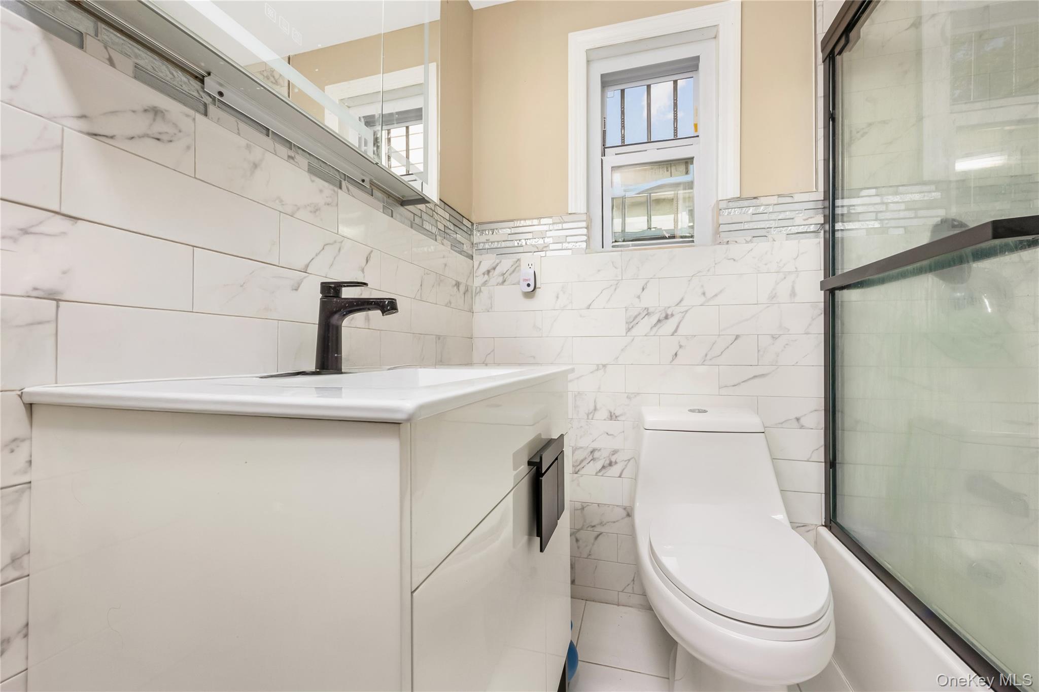 #13 photo, 10218 216th Street, Queens Village , NY 11429