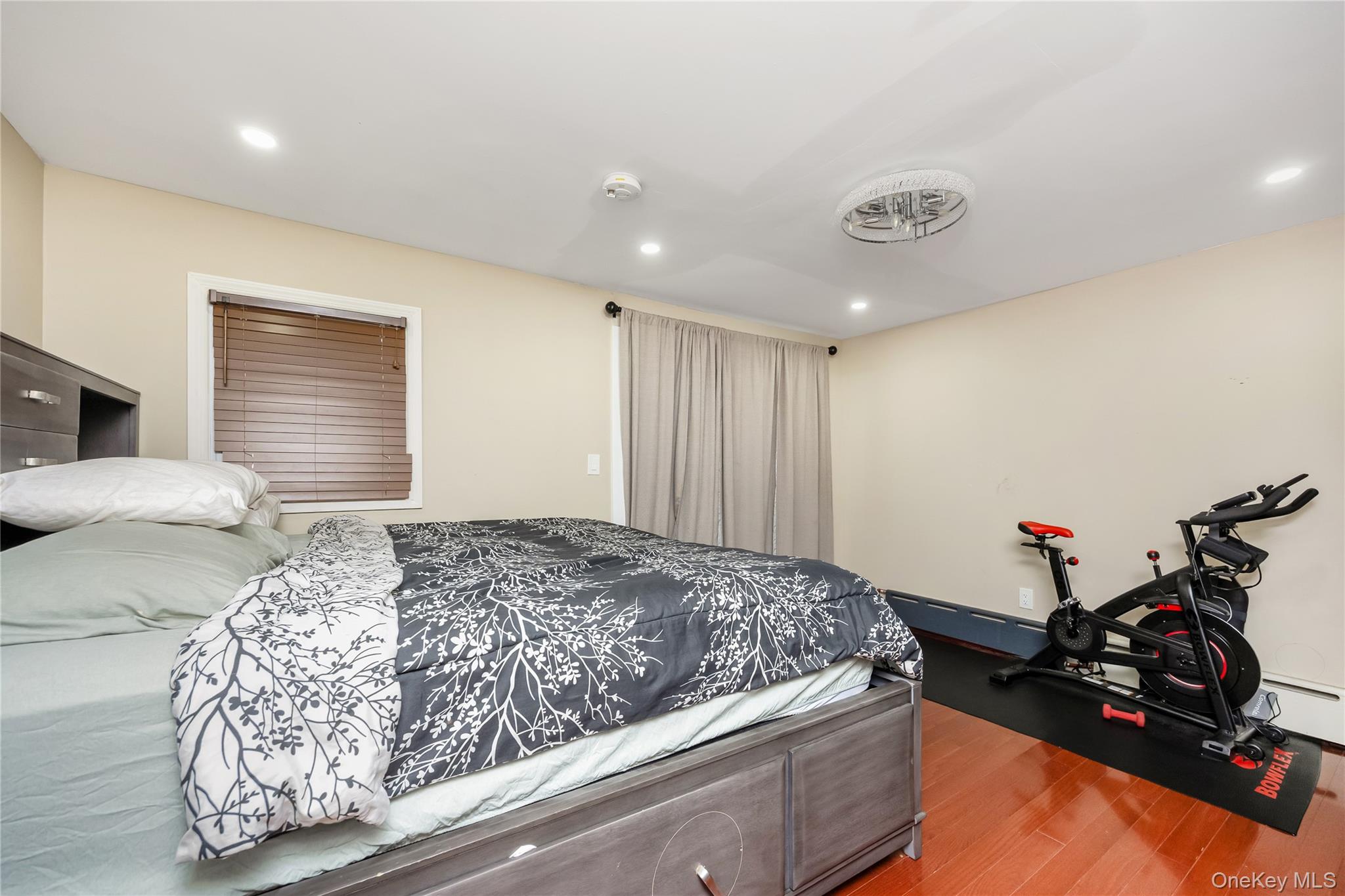 #15 photo, 10218 216th Street, Queens Village , NY 11429