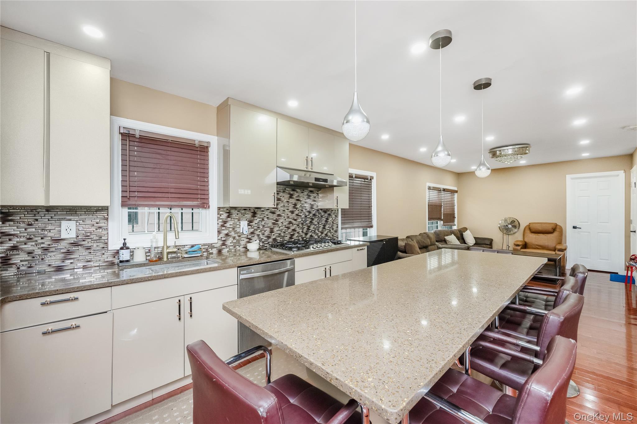 #9 photo, 10218 216th Street, Queens Village , NY 11429