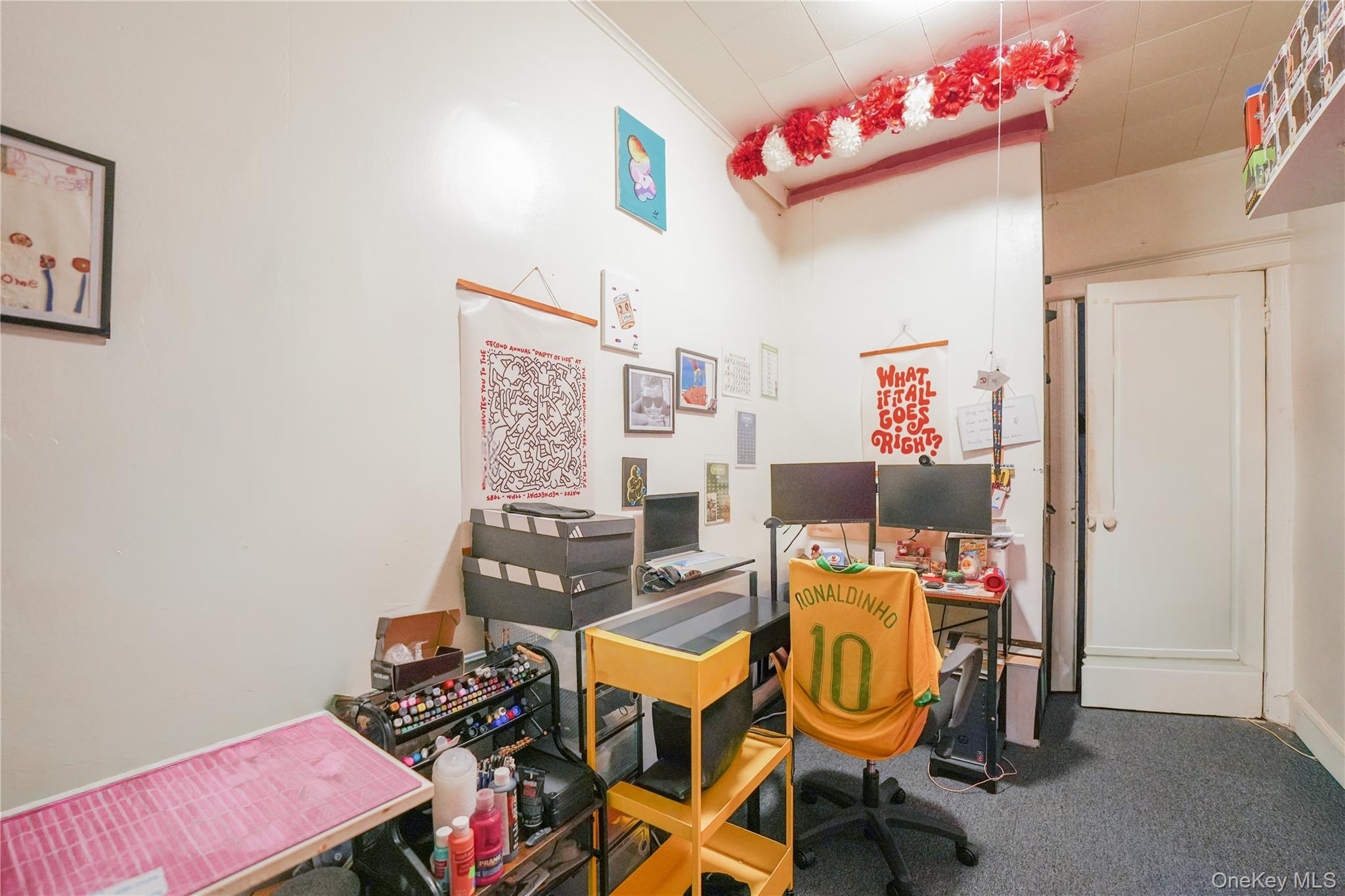 #8 photo, 2042 Gates Avenue, Ridgewood , NY 11385