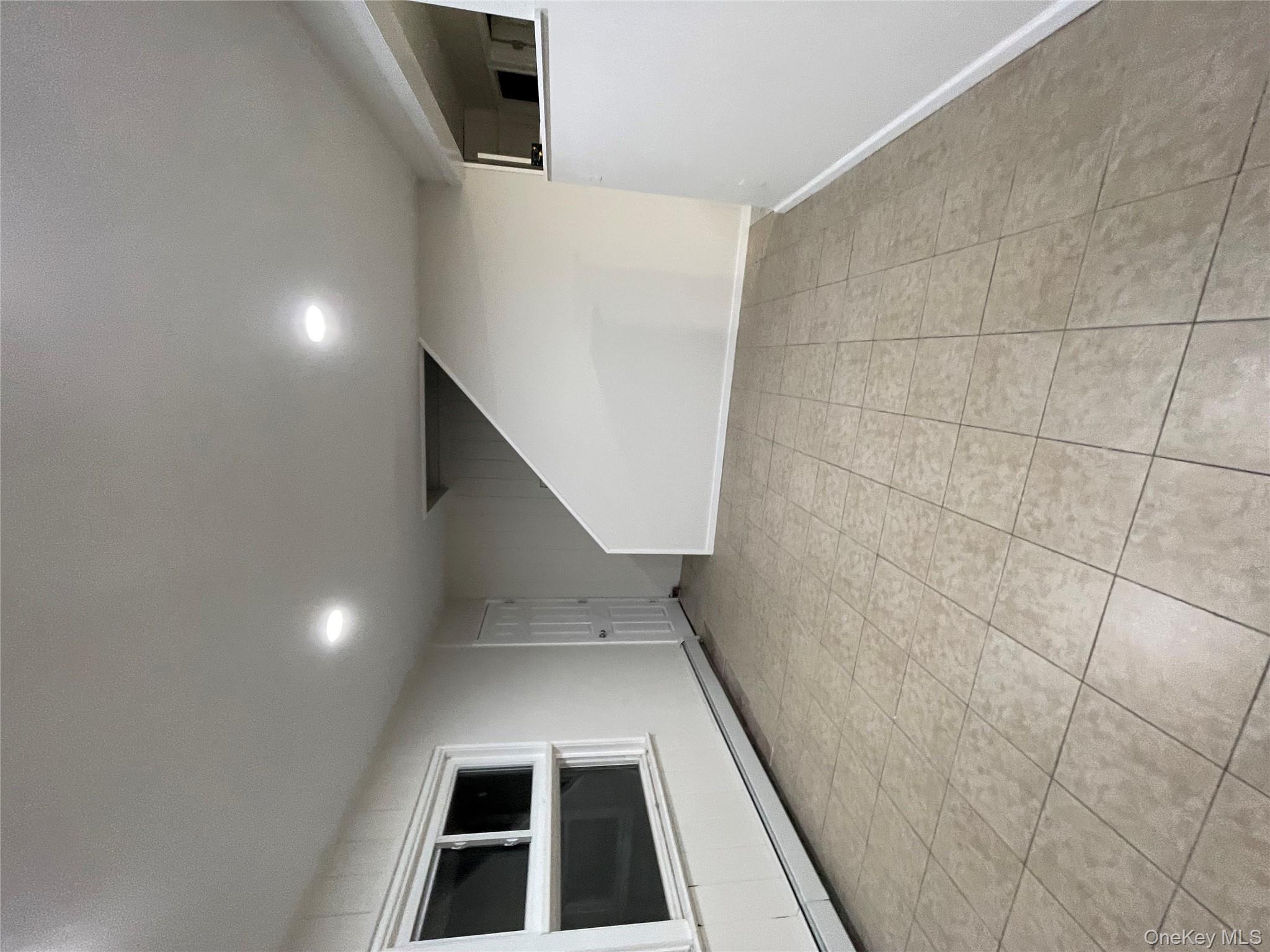 #11 photo, 6 Wishing Lane, Hicksville , NY 11801