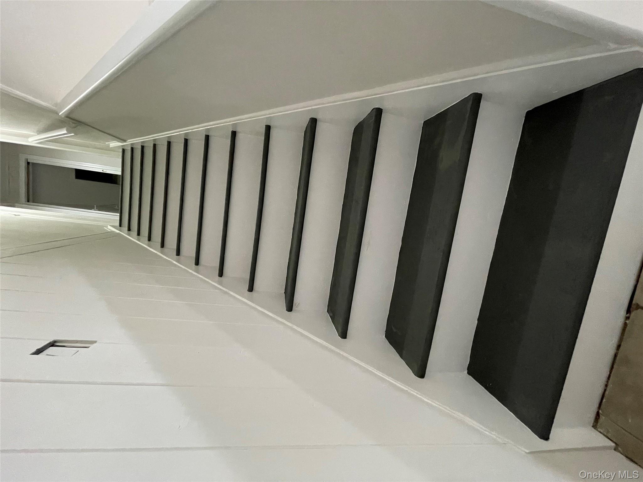 #12 photo, 6 Wishing Lane, Hicksville , NY 11801