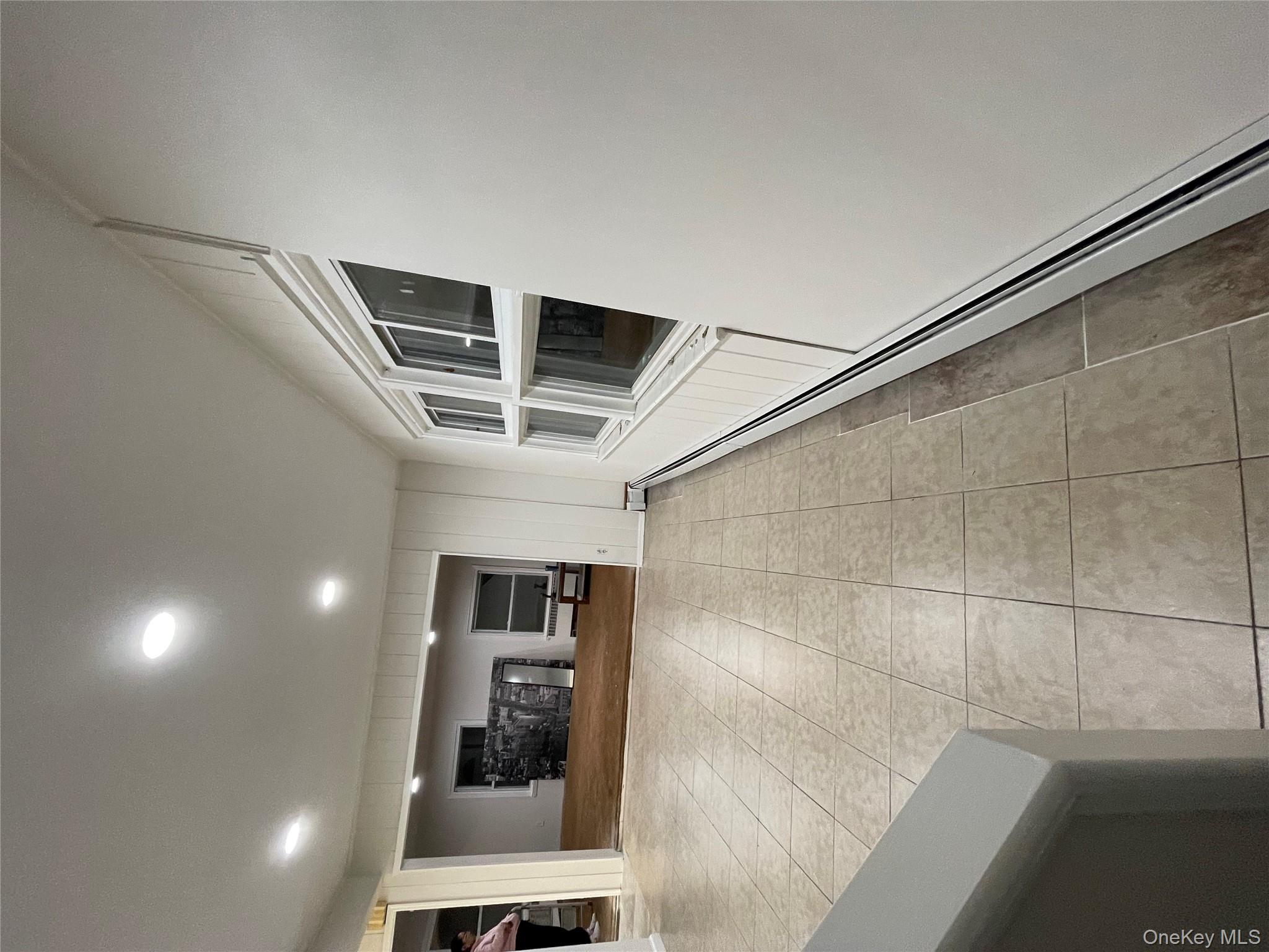 #2 photo, 6 Wishing Lane, Hicksville , NY 11801