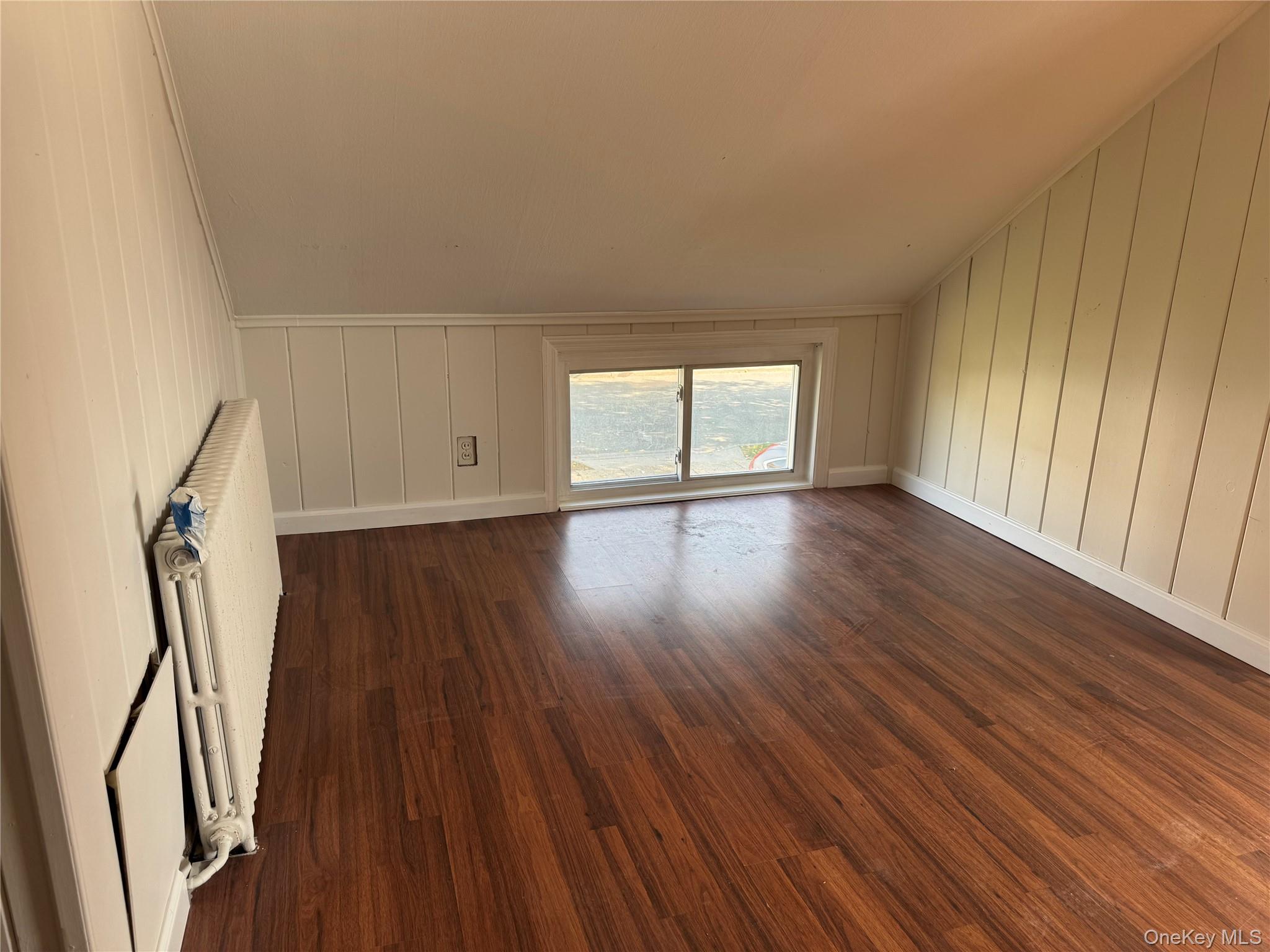 #6 photo, 6 Wishing Lane, Hicksville , NY 11801