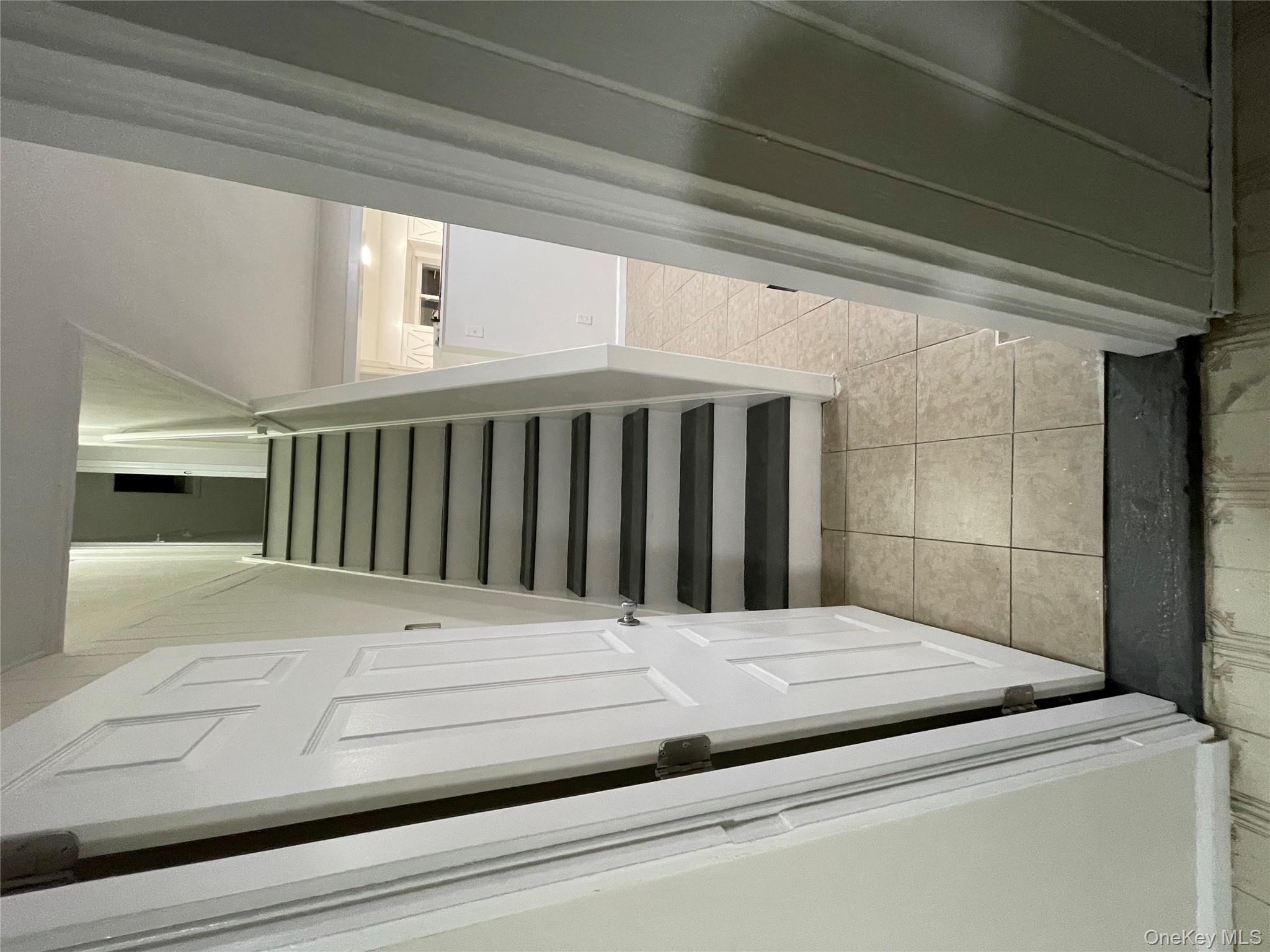 #7 photo, 6 Wishing Lane, Hicksville , NY 11801