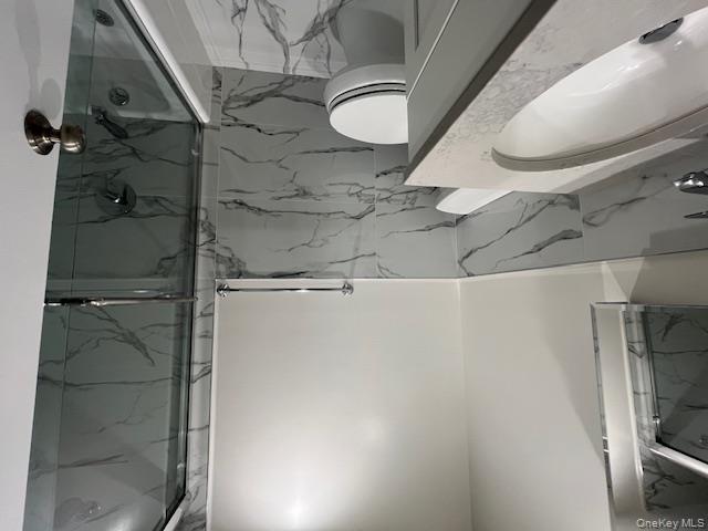 #12 photo, 5 Dunwood Road, Port Washington , NY 11050