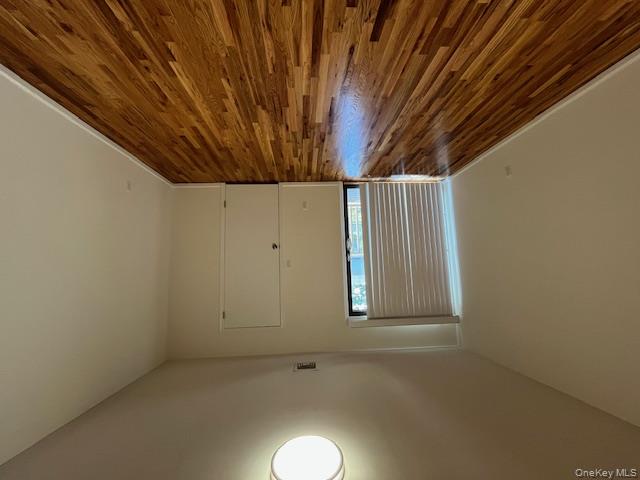 #13 photo, 5 Dunwood Road, Port Washington , NY 11050