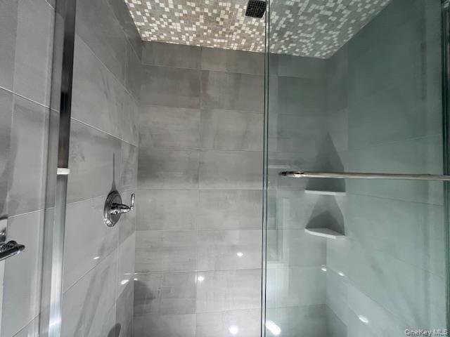 #15 photo, 5 Dunwood Road, Port Washington , NY 11050