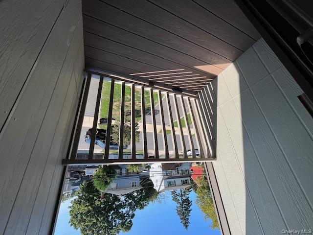 #16 photo, 5 Dunwood Road, Port Washington , NY 11050