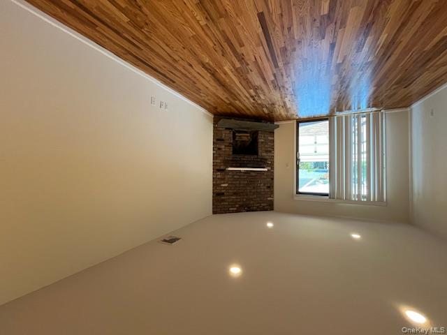 #6 photo, 5 Dunwood Road, Port Washington , NY 11050