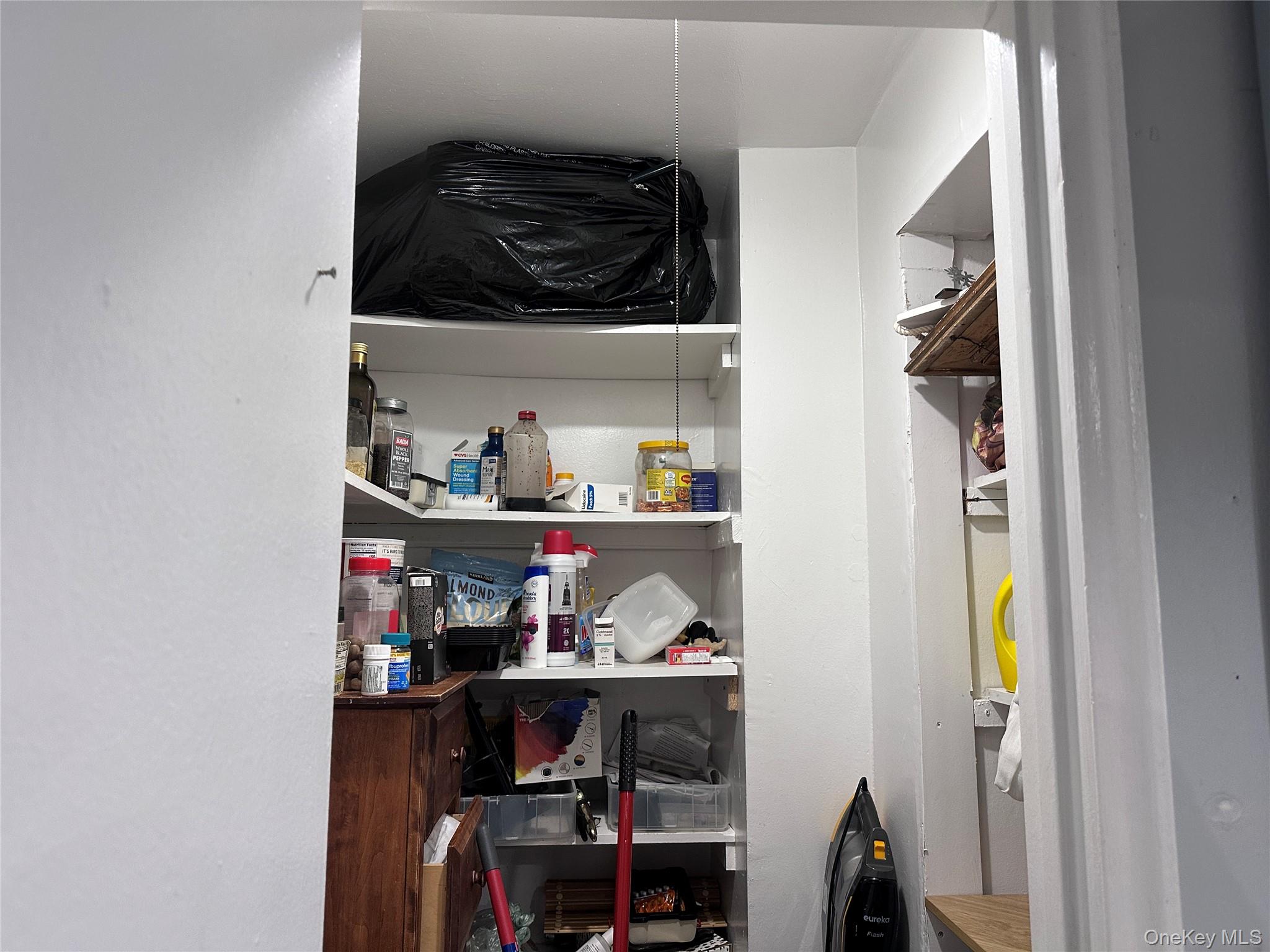 #16 photo, 250 W Merrick Road, ناسو Freeport , NY 11520