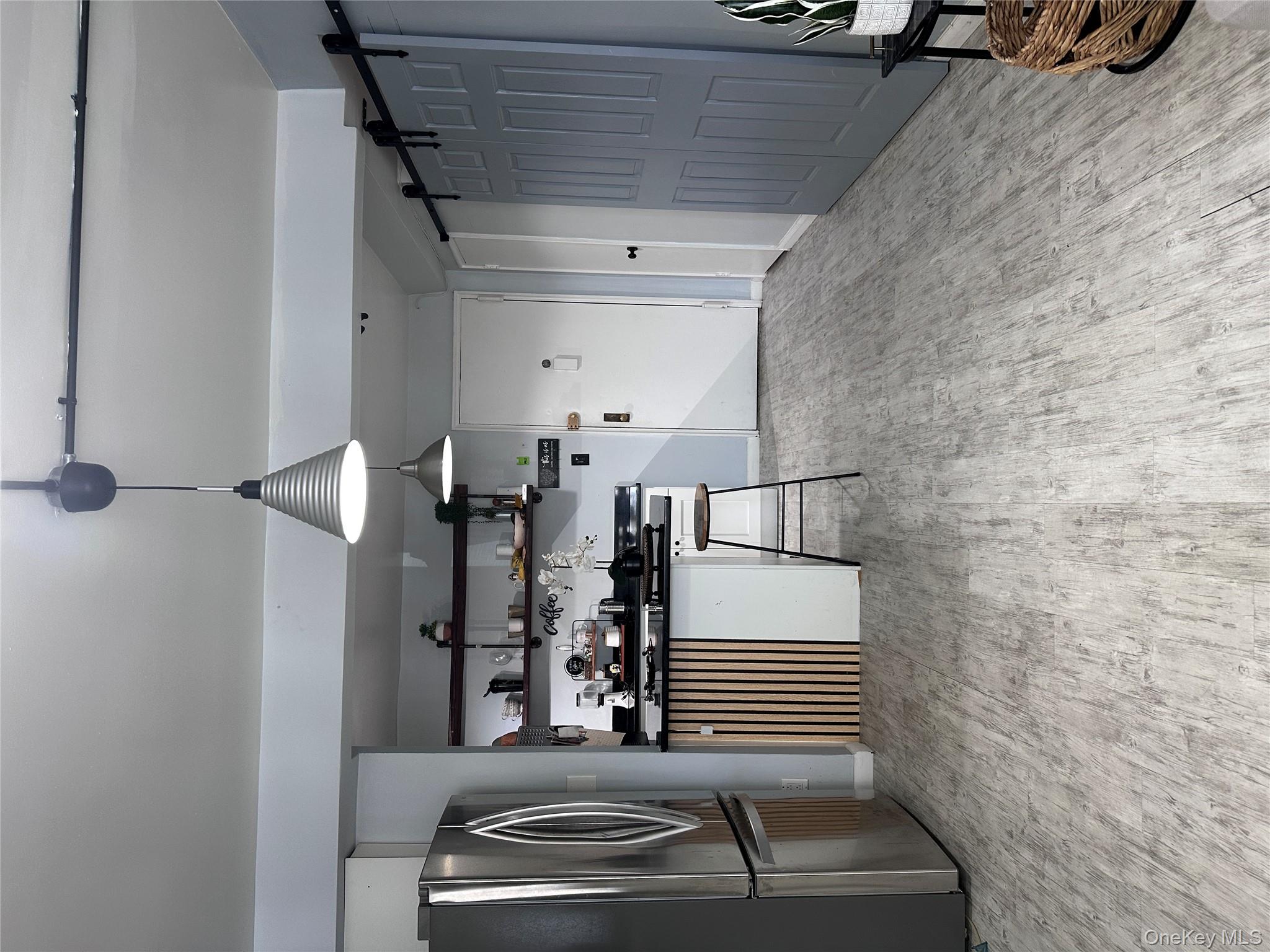 #3 photo, 250 W Merrick Road, ناسو Freeport , NY 11520