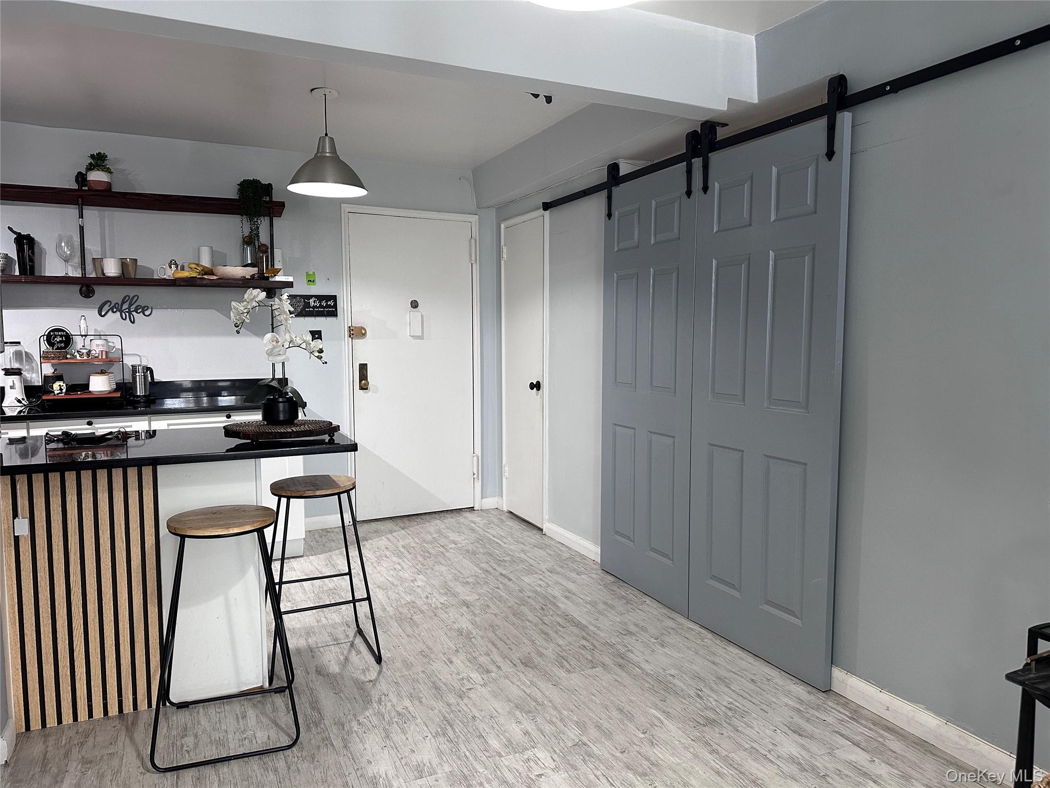 #9 photo, 250 W Merrick Road, ناسو Freeport , NY 11520