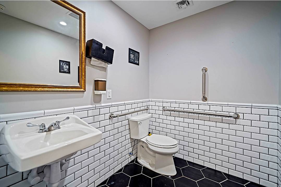 #10 photo, 47 W. Main St., サフォーク郡 Smithtown , NY 11787