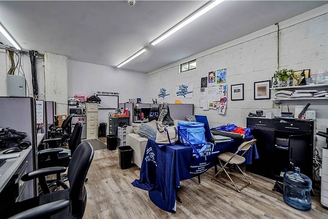 #8 photo, 47 W. Main St., サフォーク郡 Smithtown , NY 11787