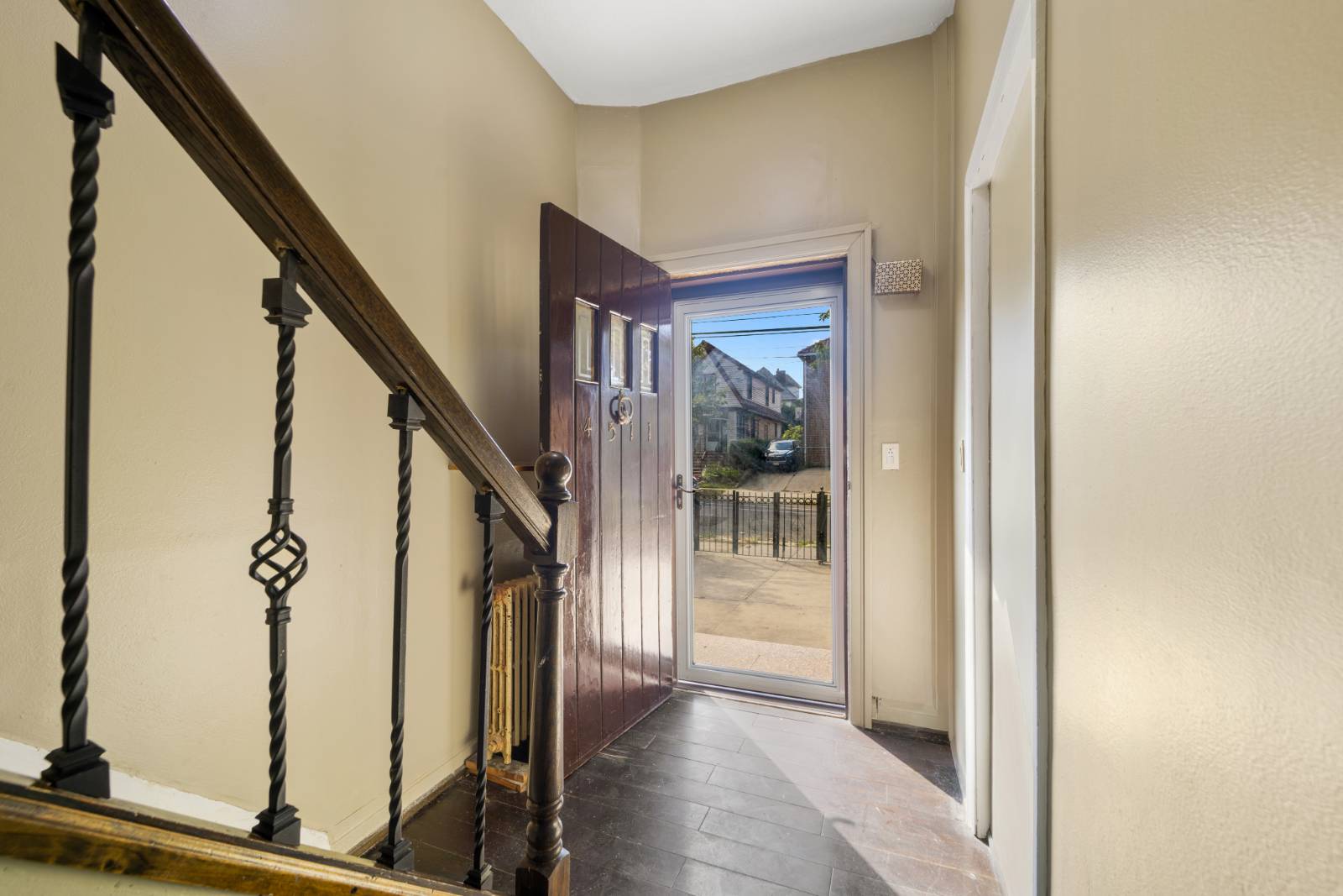 #10 photo, 45-11 160th St, Flushing , NY 11358