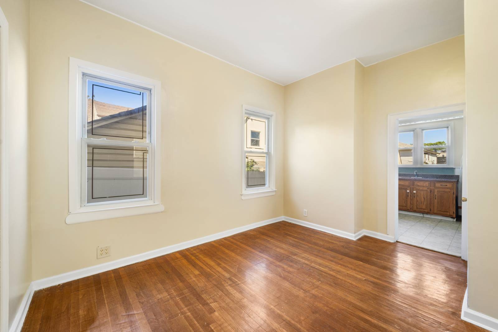 #13 photo, 45-11 160th St, Flushing , NY 11358