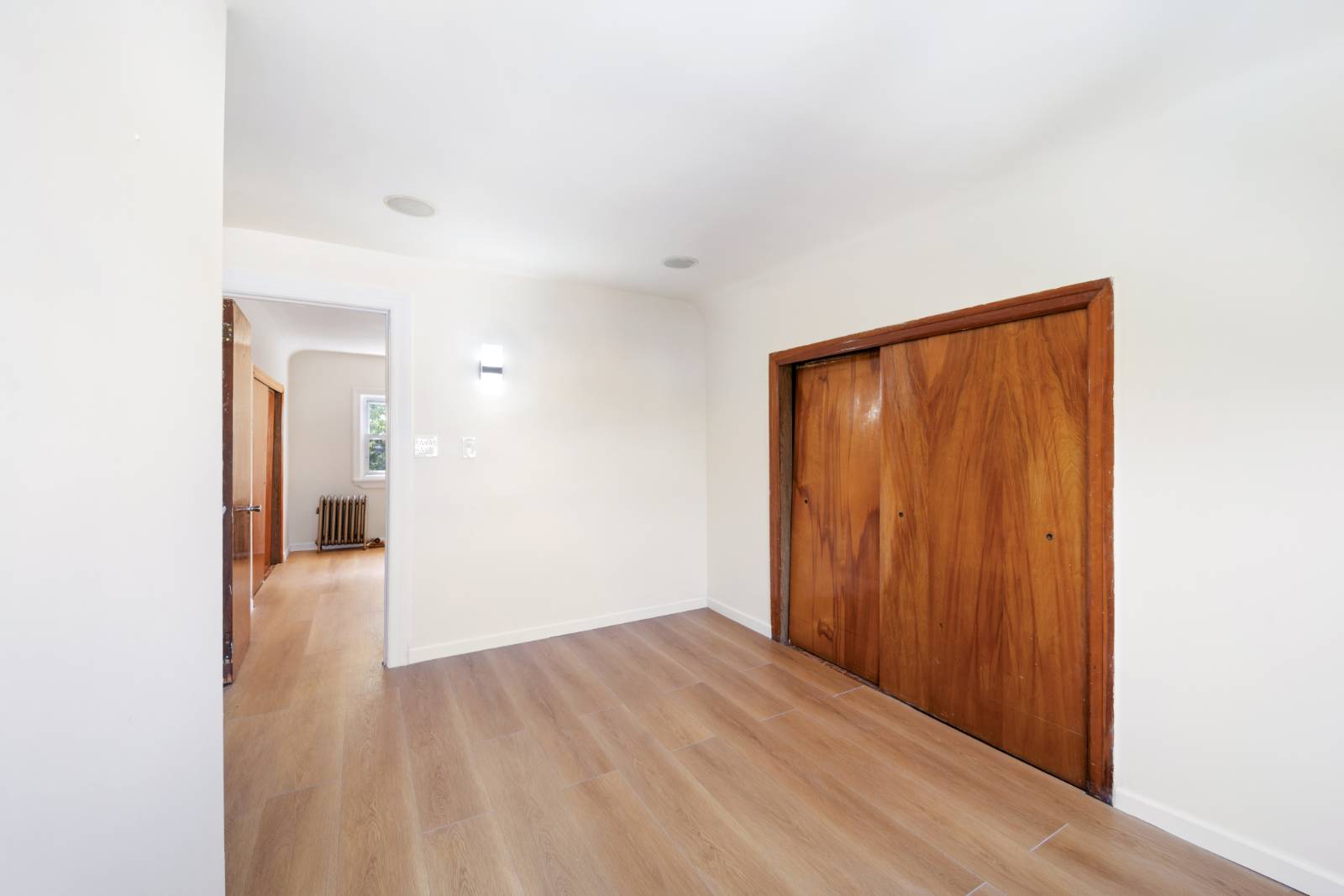 #22 photo, 45-11 160th St, Flushing , NY 11358