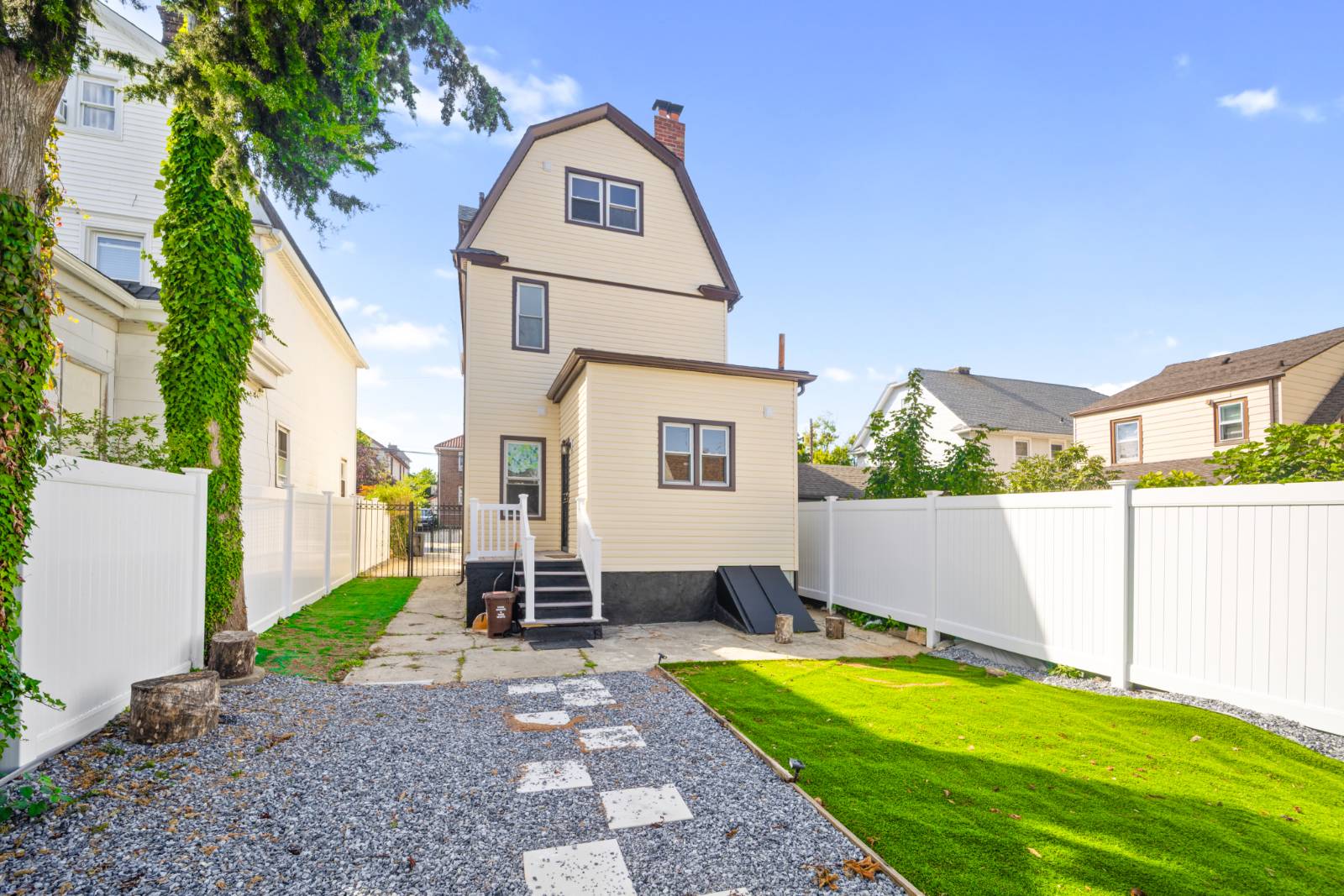 #6 photo, 45-11 160th St, Flushing , NY 11358