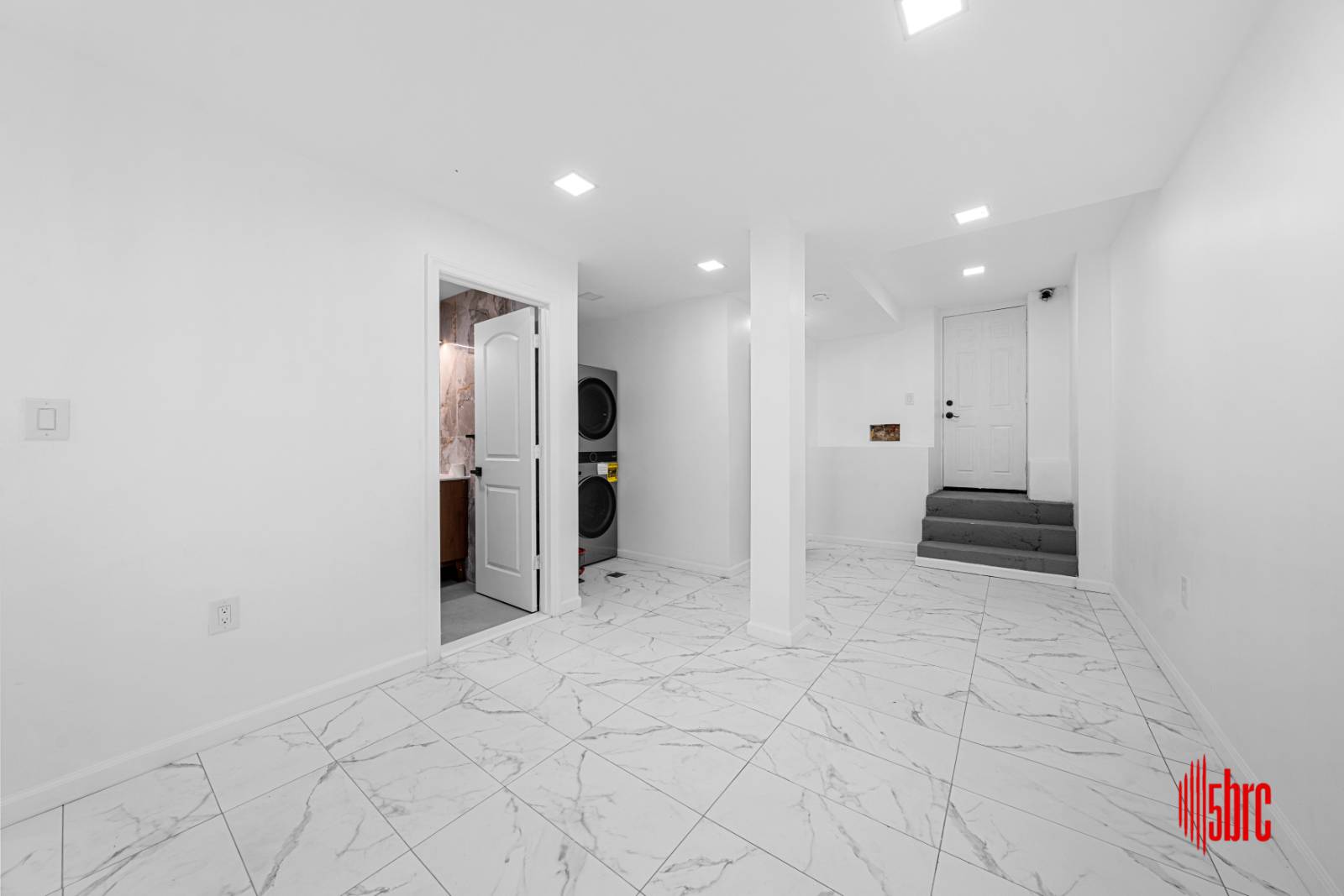 #24 photo, 1058 Jefferson Ave, ブルックリン区 Bushwick , NY 11221